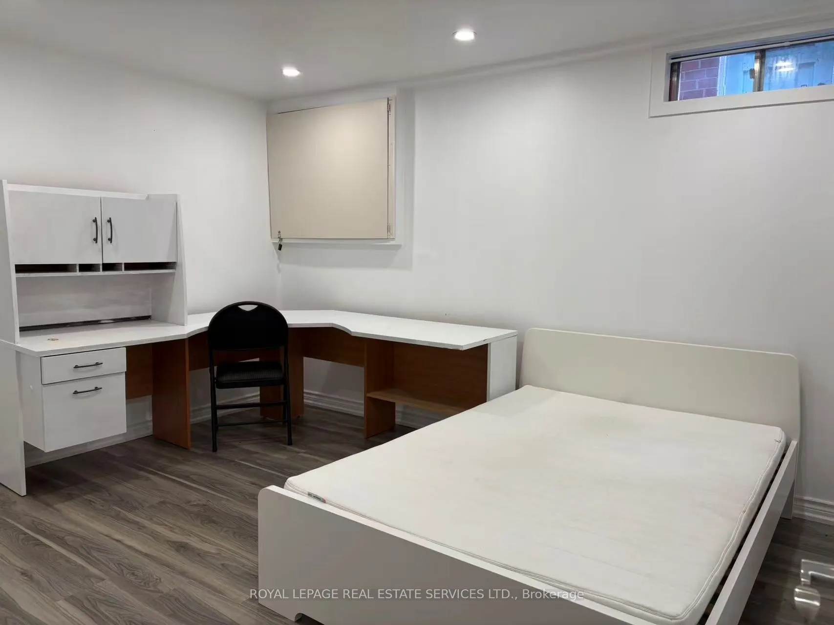 Detached Home For Lease | W13638108