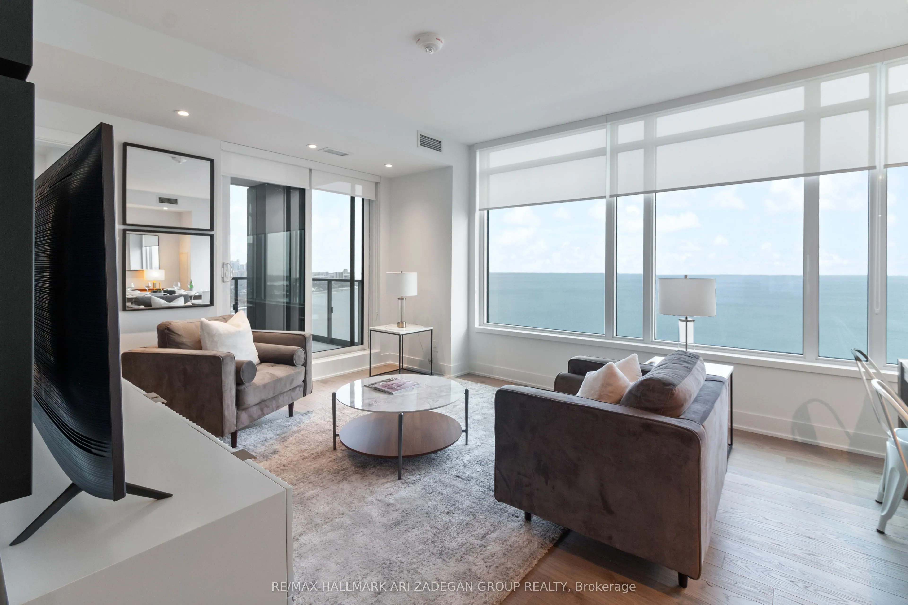 Property For Lease | W13639124