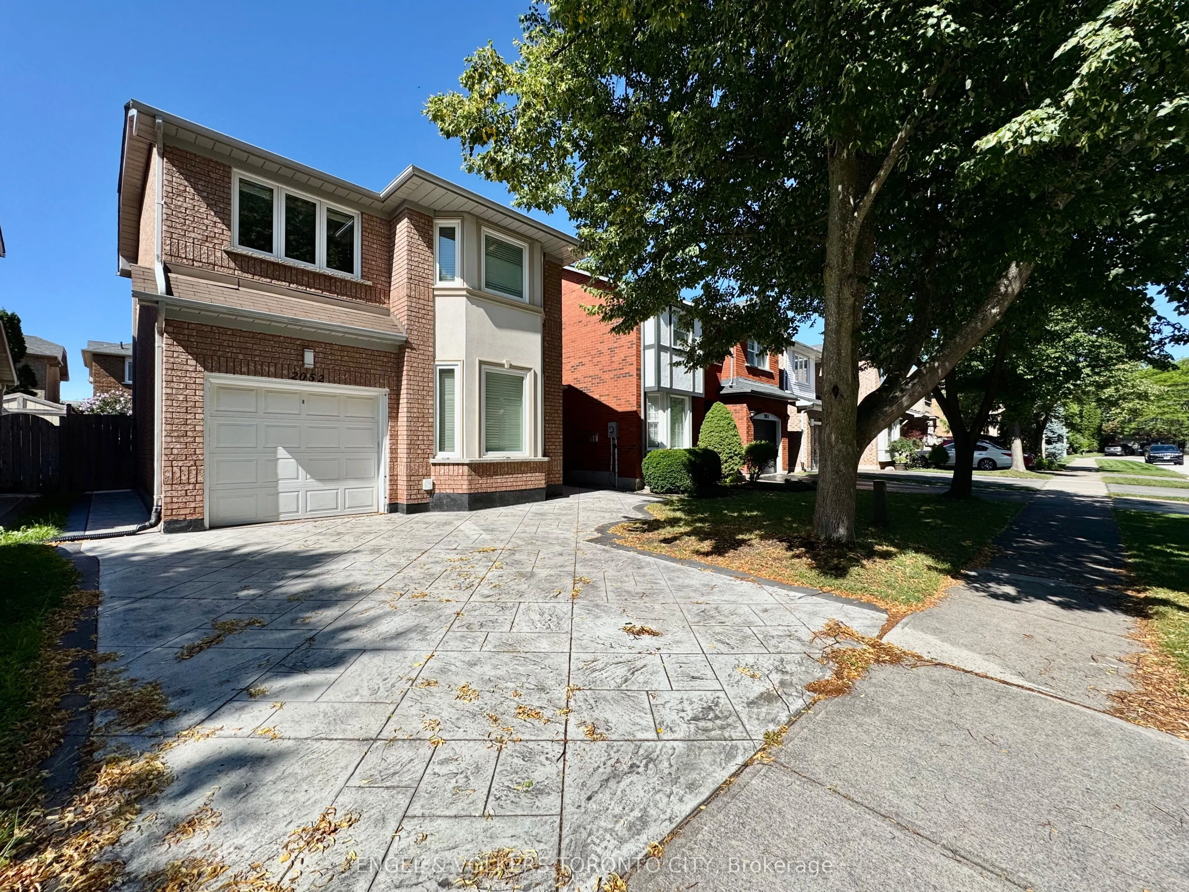 Detached Home For Lease | W13641316