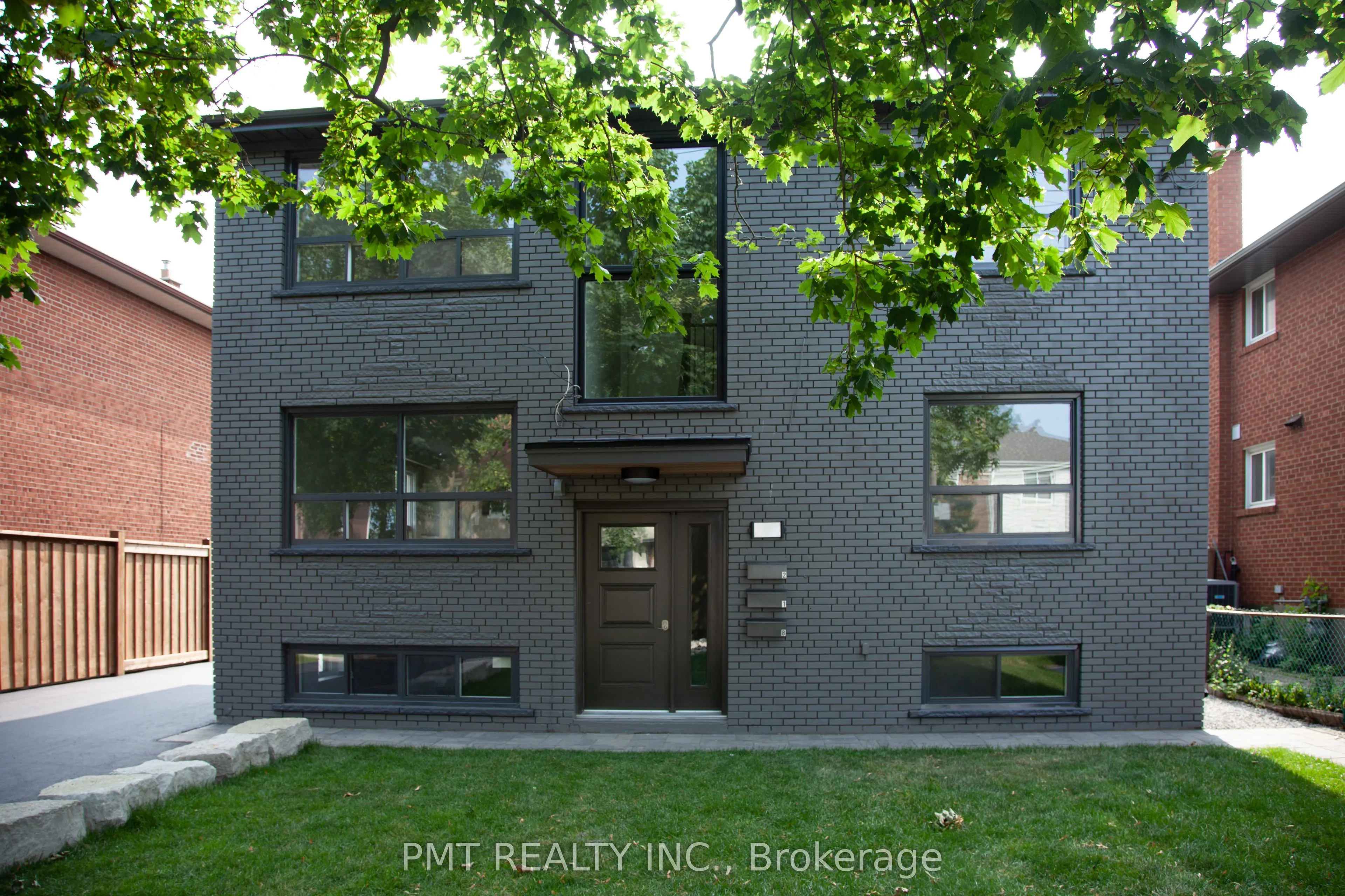 Triplex For Lease | W13642584