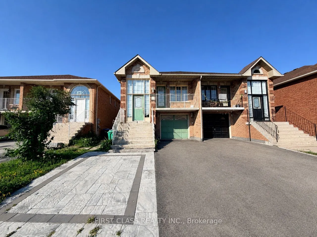Semi-Detached Home For Lease | W13643008
