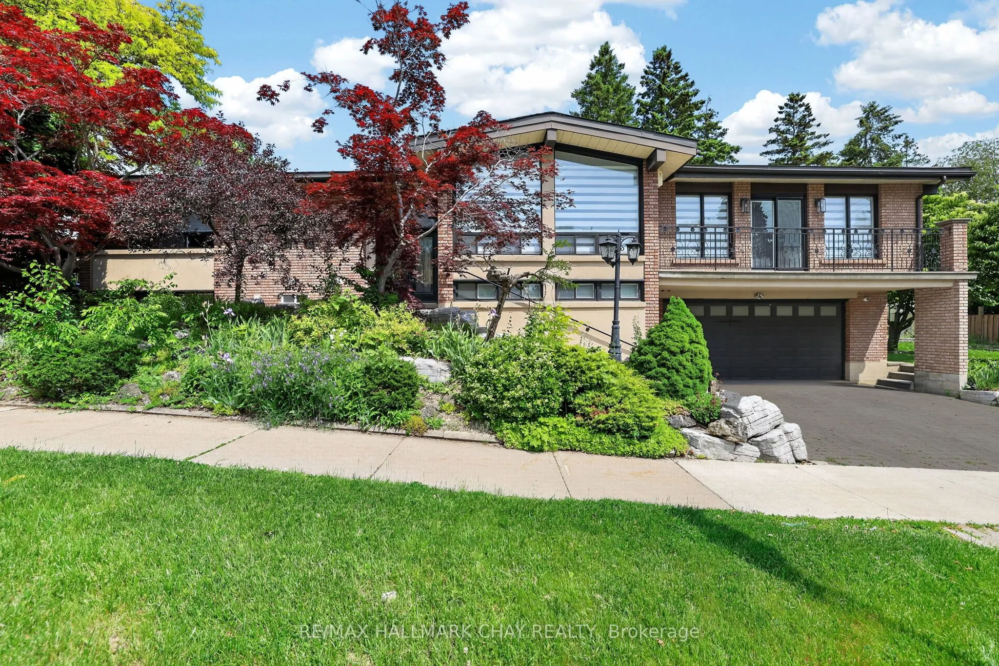 Detached Home For Lease | W13643734