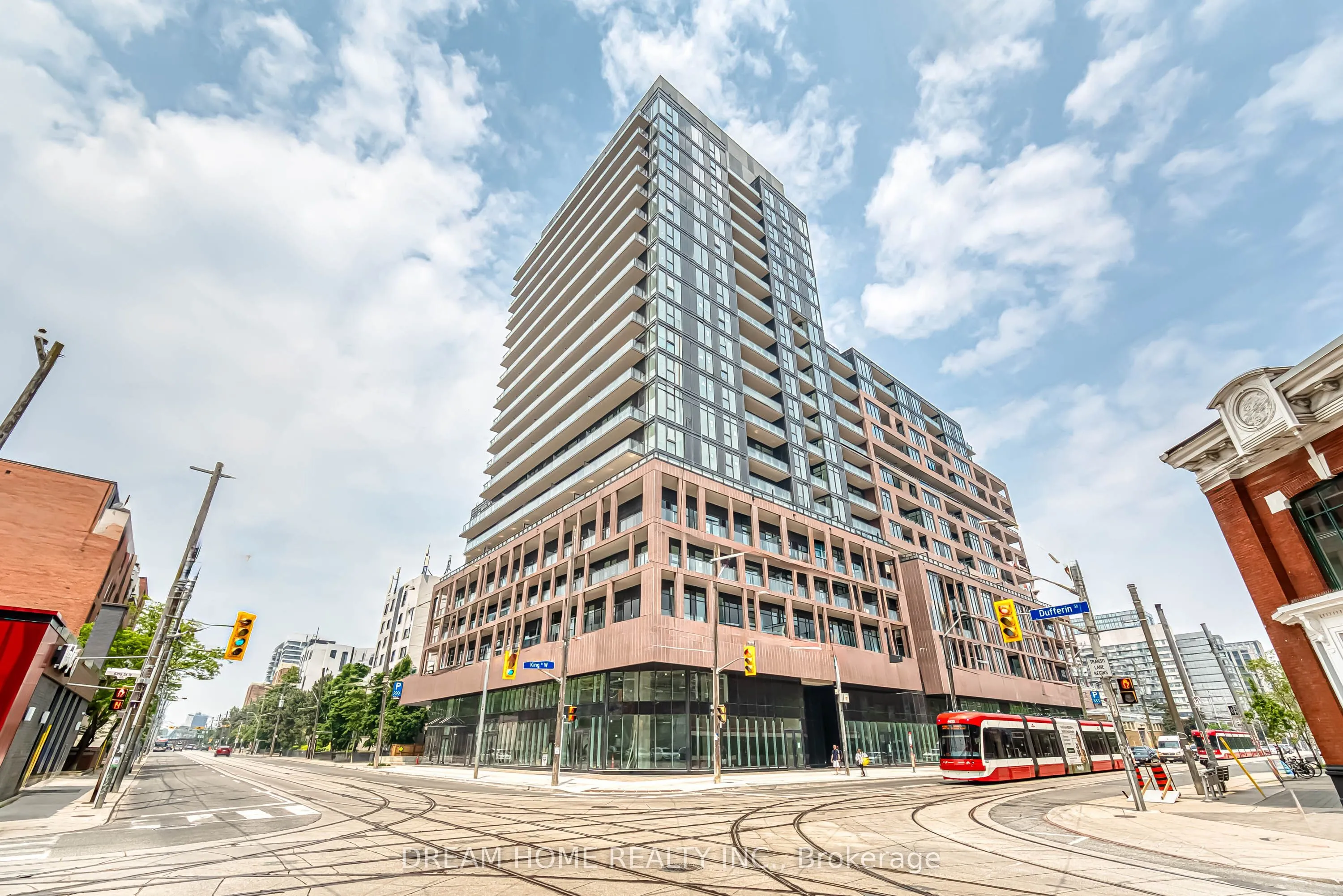 Property For Lease | W13643972