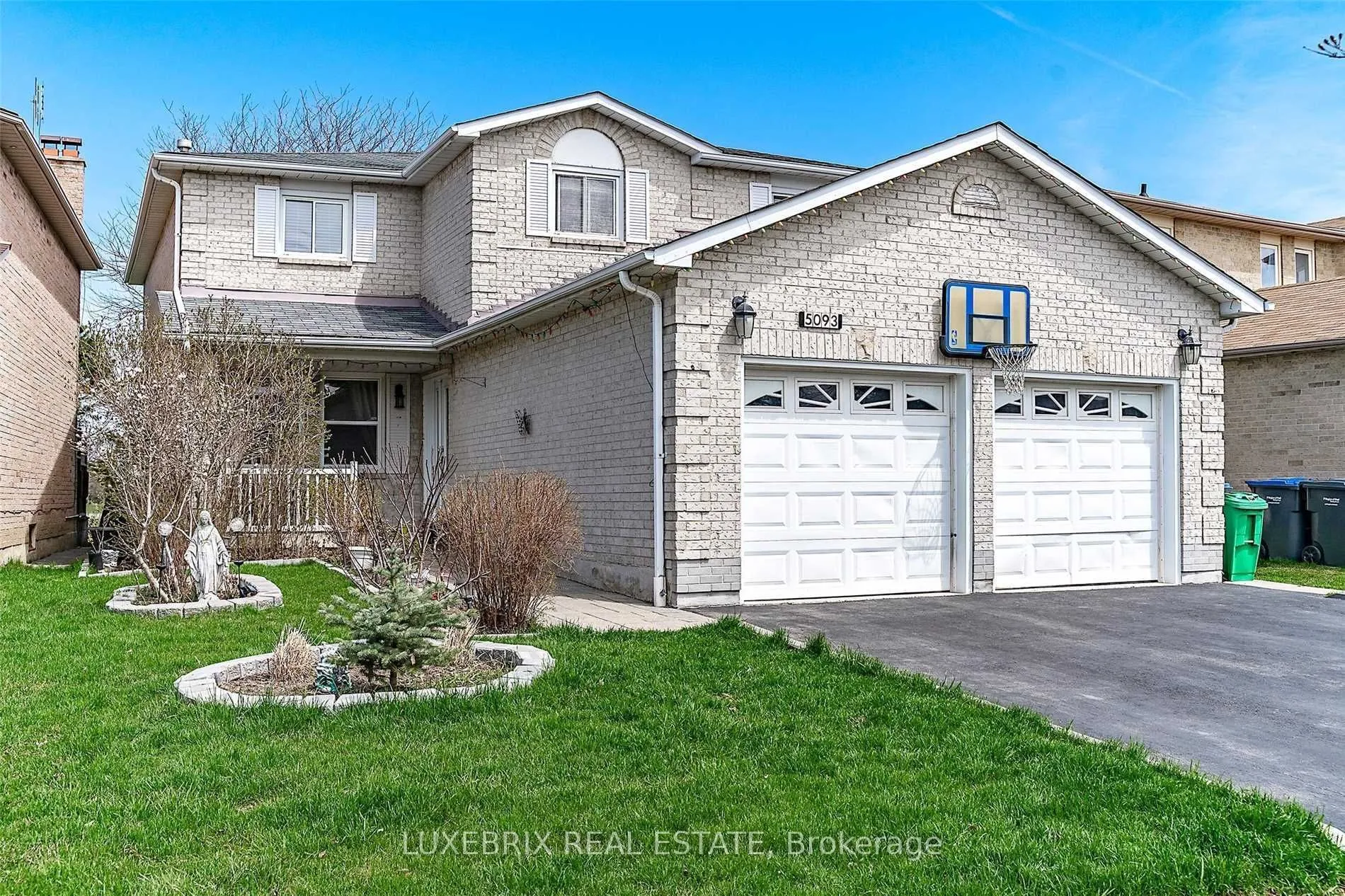 Detached Home For Lease | W13644736