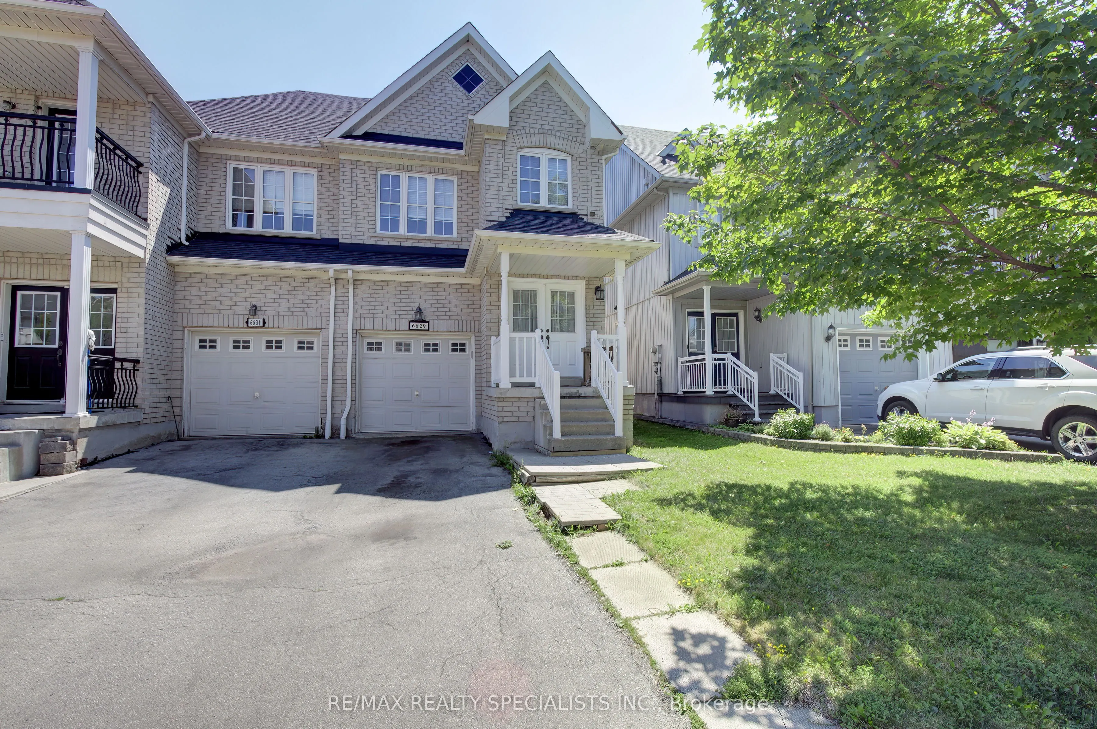 Semi-Detached Home For Lease | W13648098