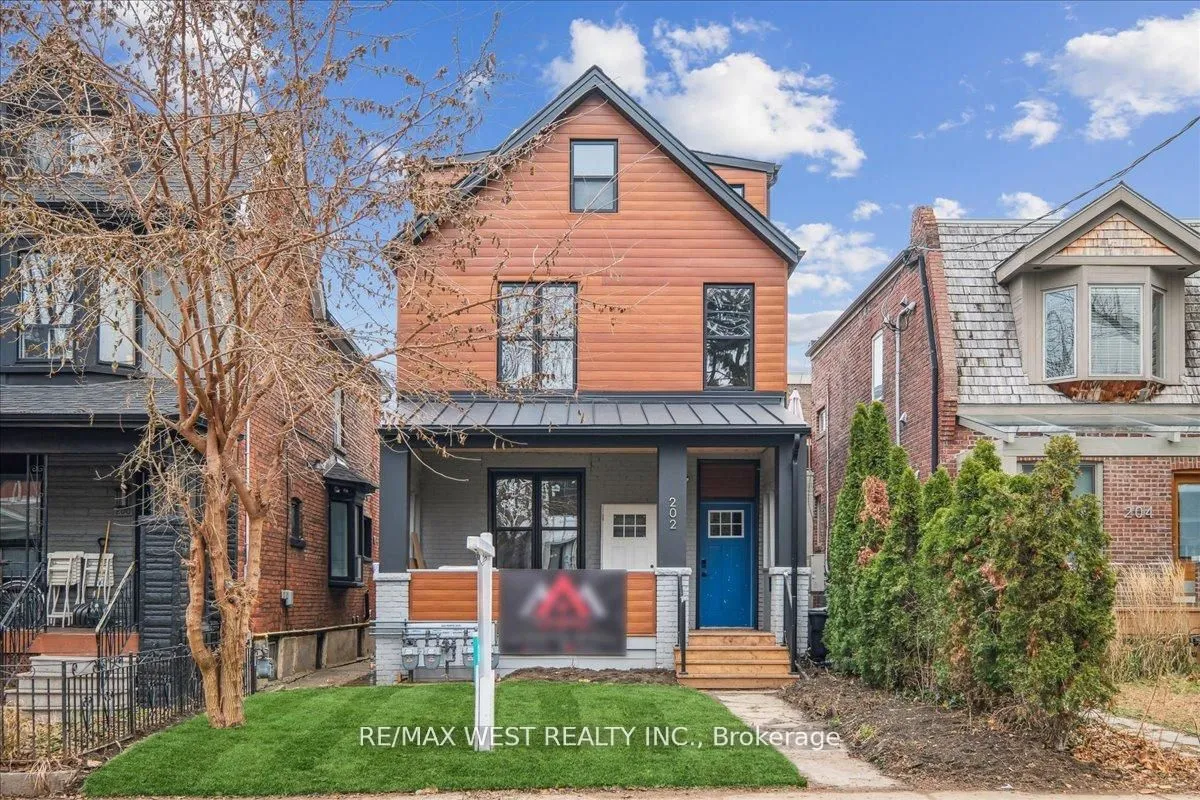 Detached Home For Lease | W13650162