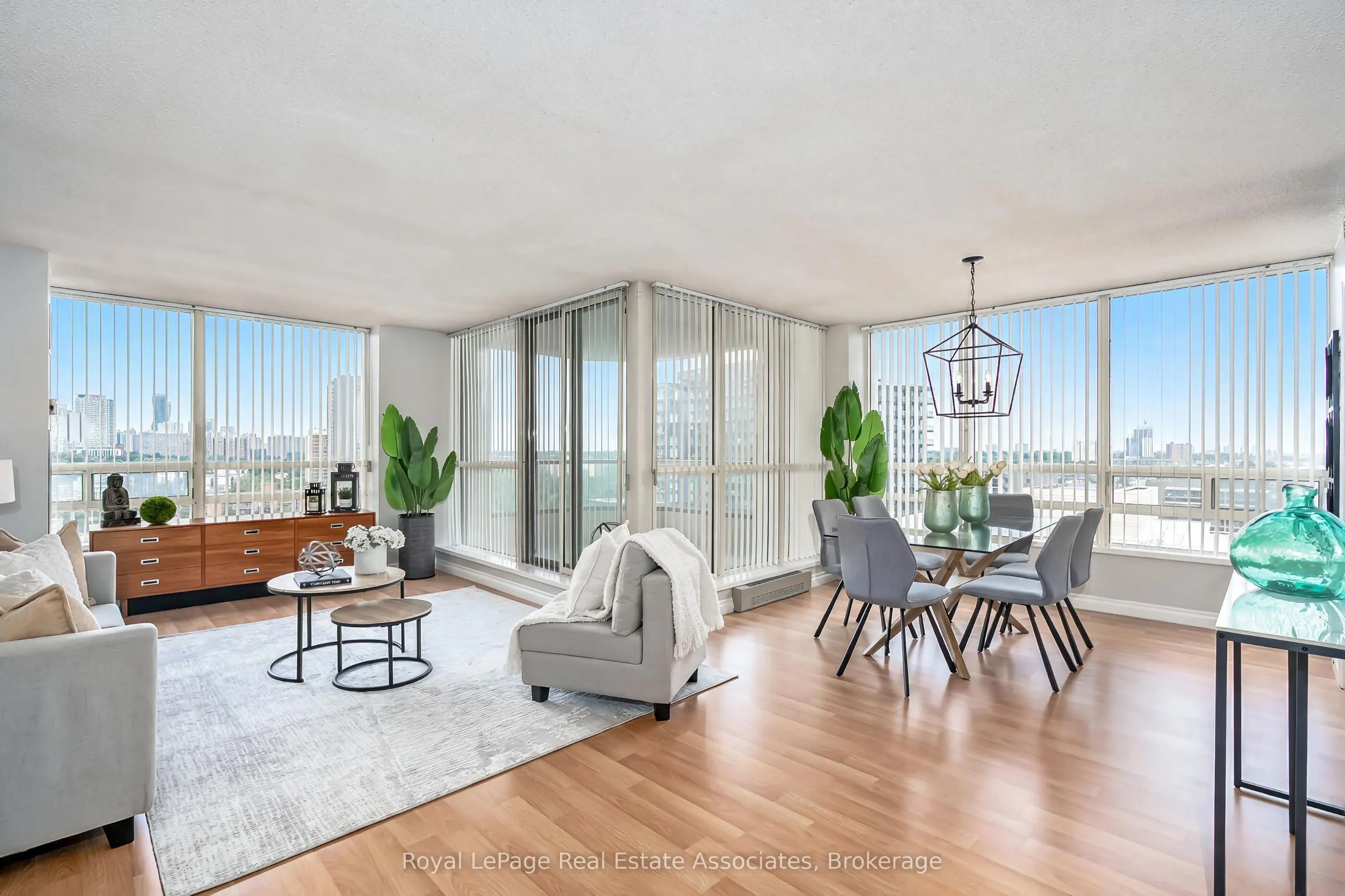 Property For Sale | W13652670