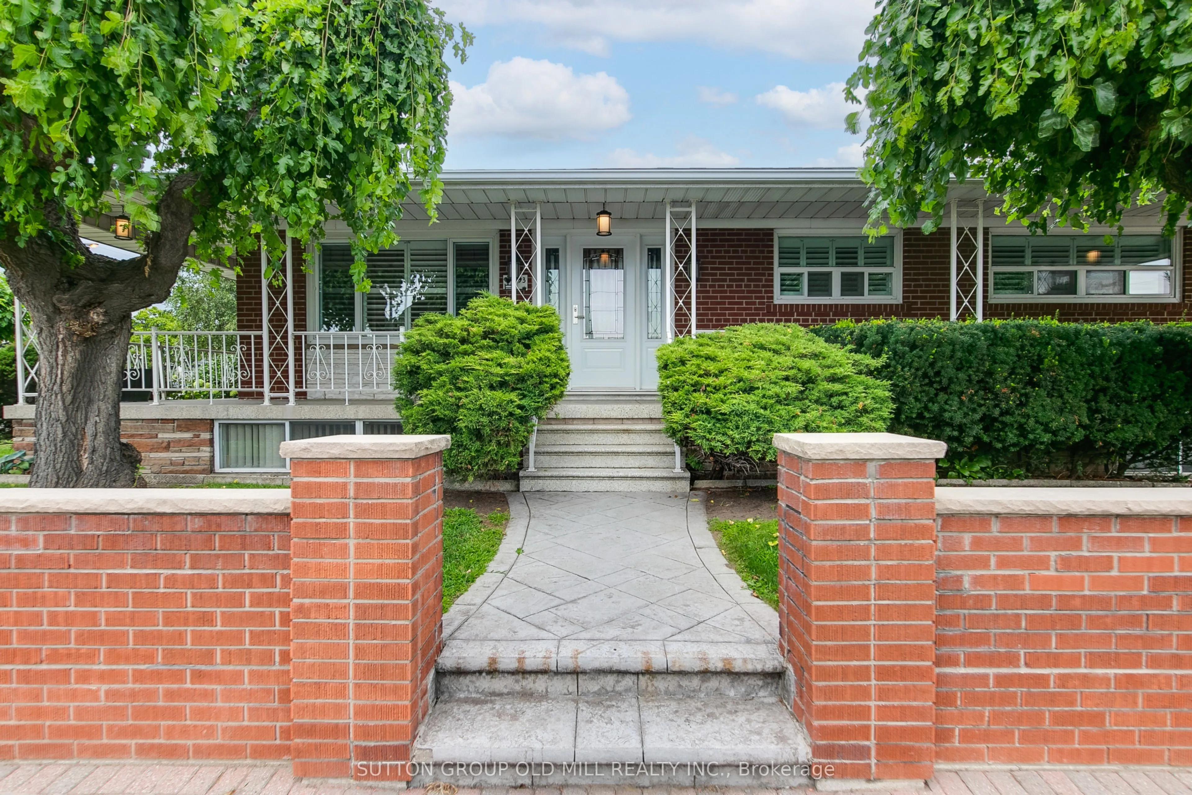 Detached Home For Sale | W13653964