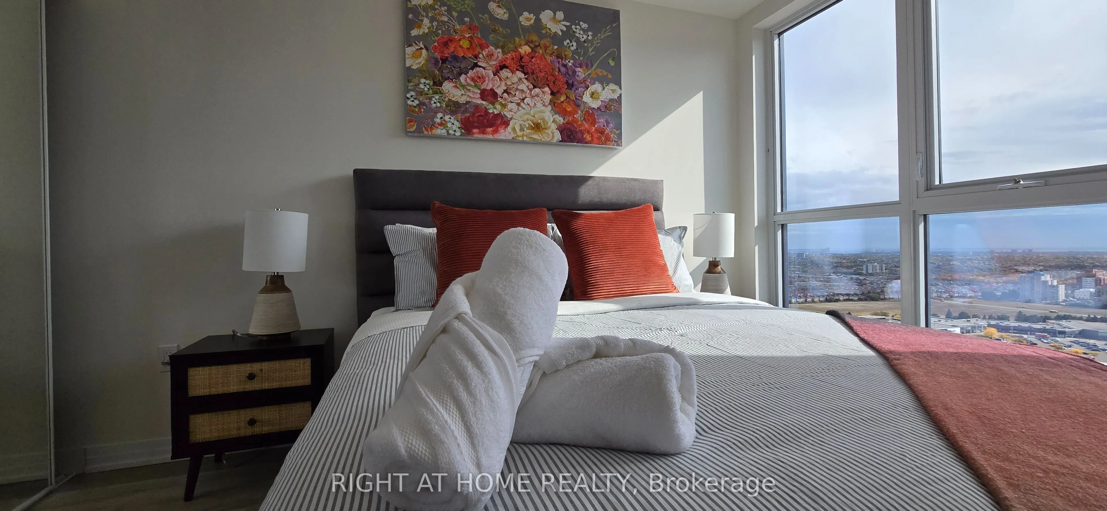 Property For Lease | W13654856