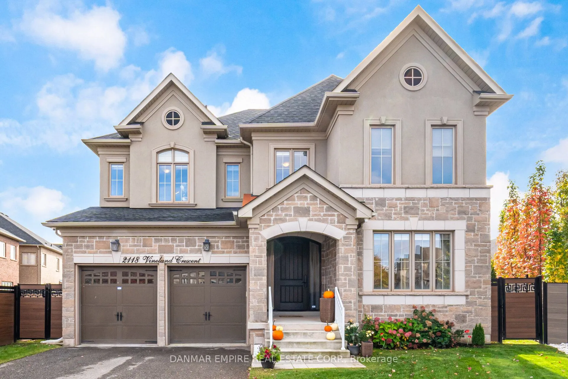 Detached Home For Lease | W13655026