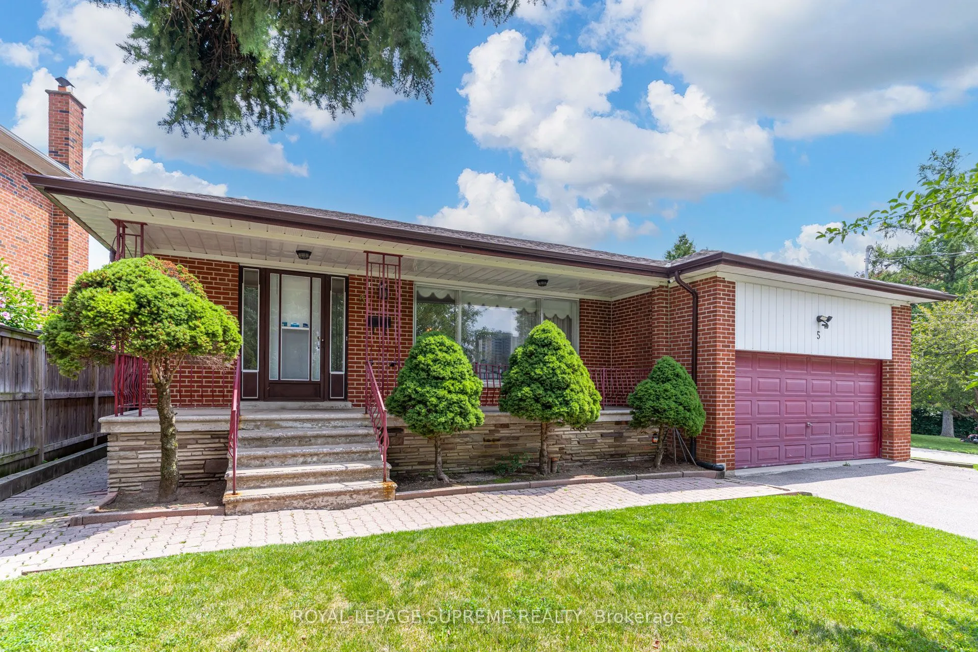 Detached Home For Lease | W13655298
