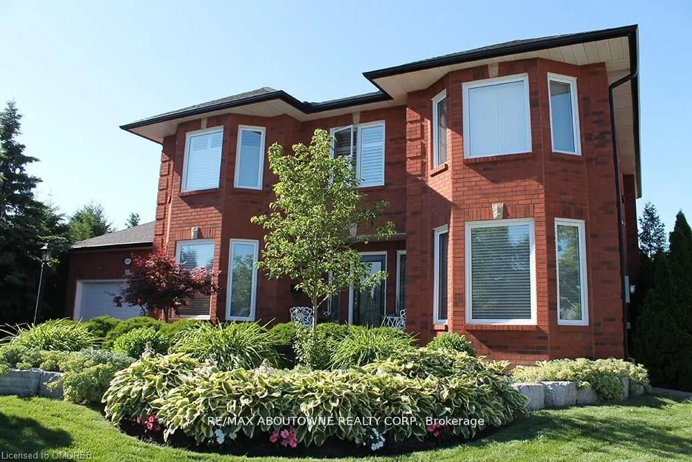 Detached Home For Lease | W13658744