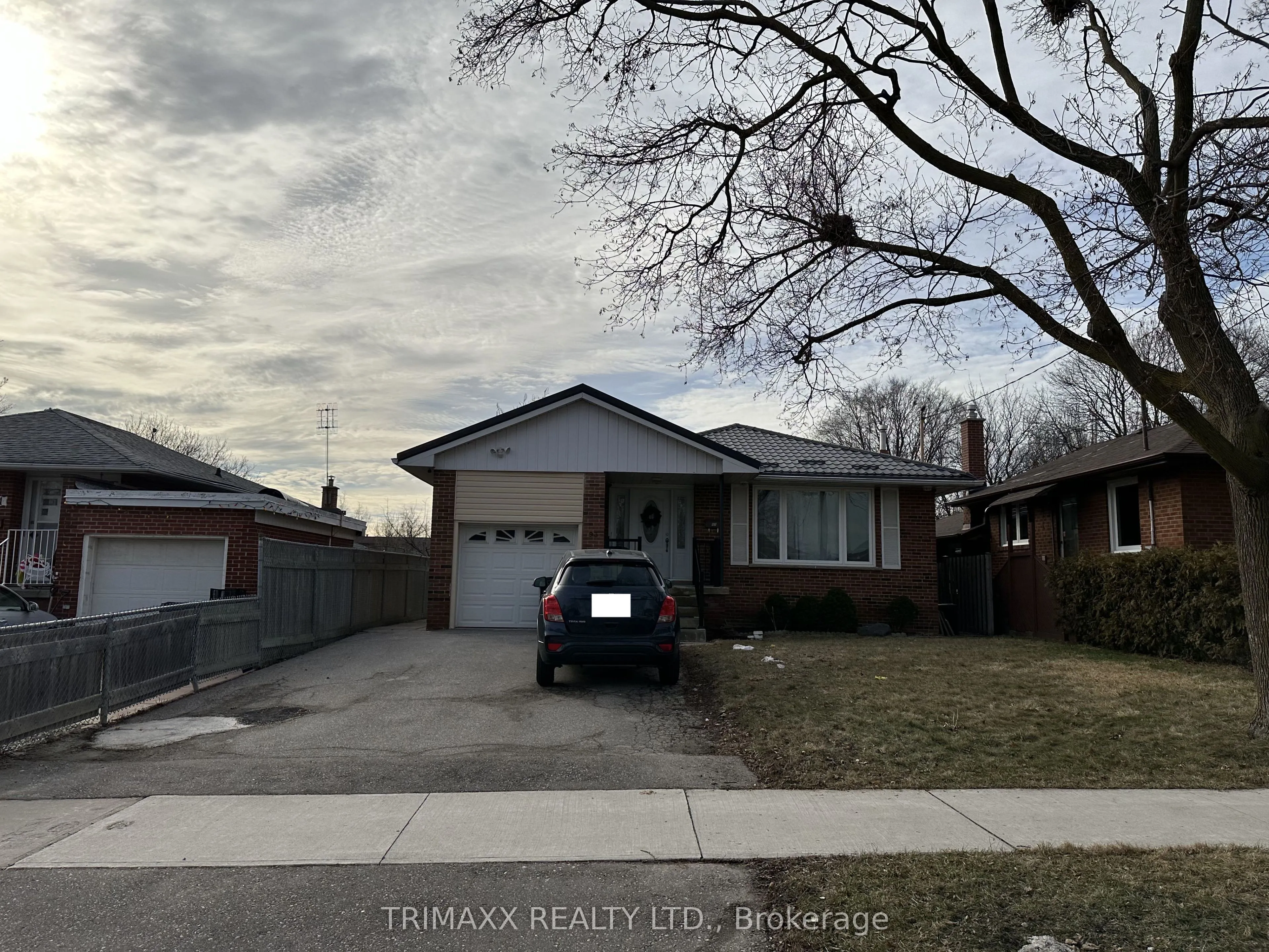 Detached Home For Lease | W13659194