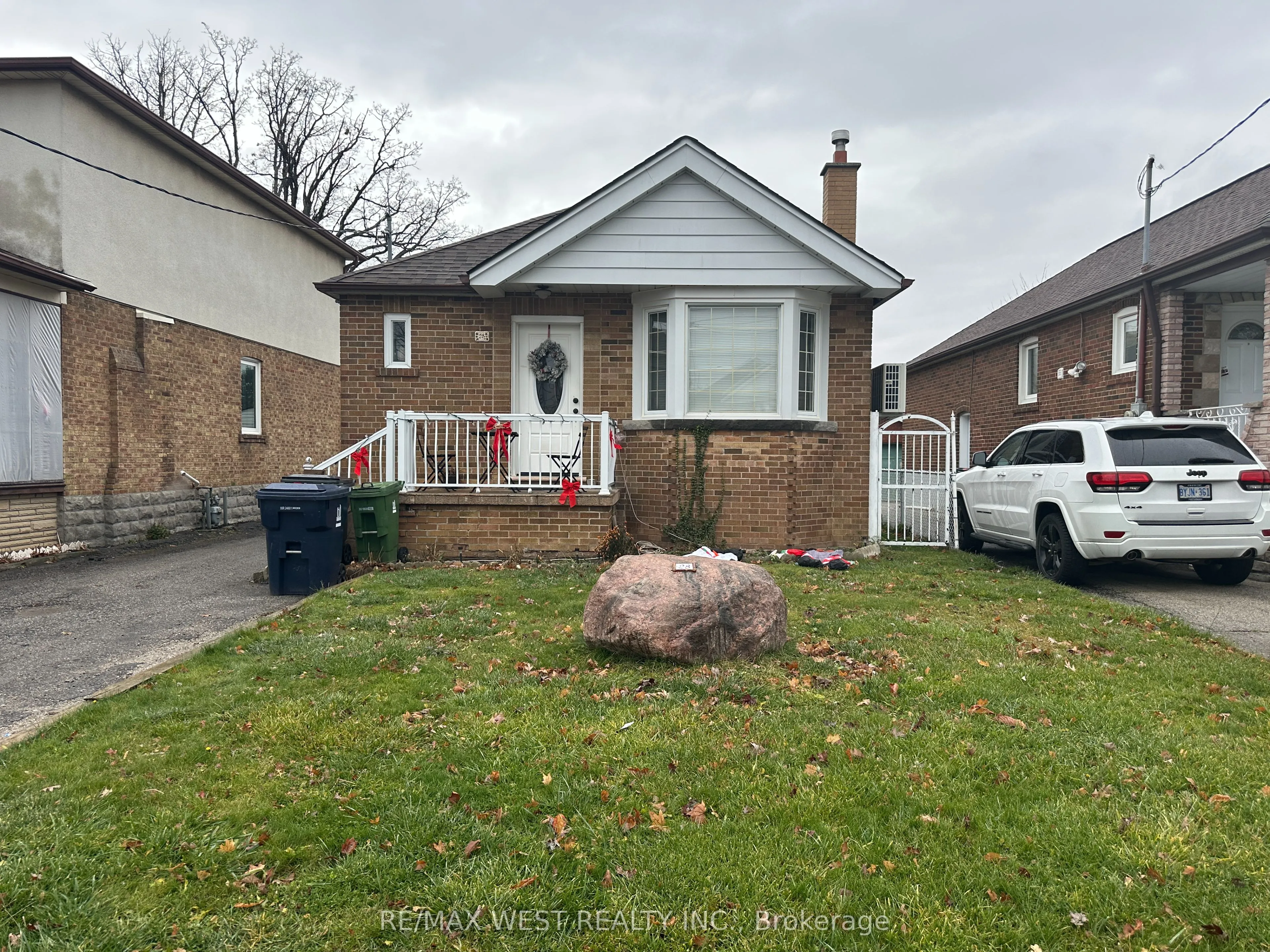 Detached Home For Lease | W13659276