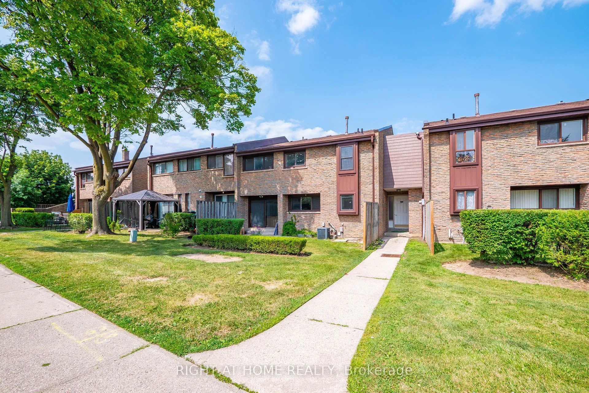 Property For Lease | W13662132