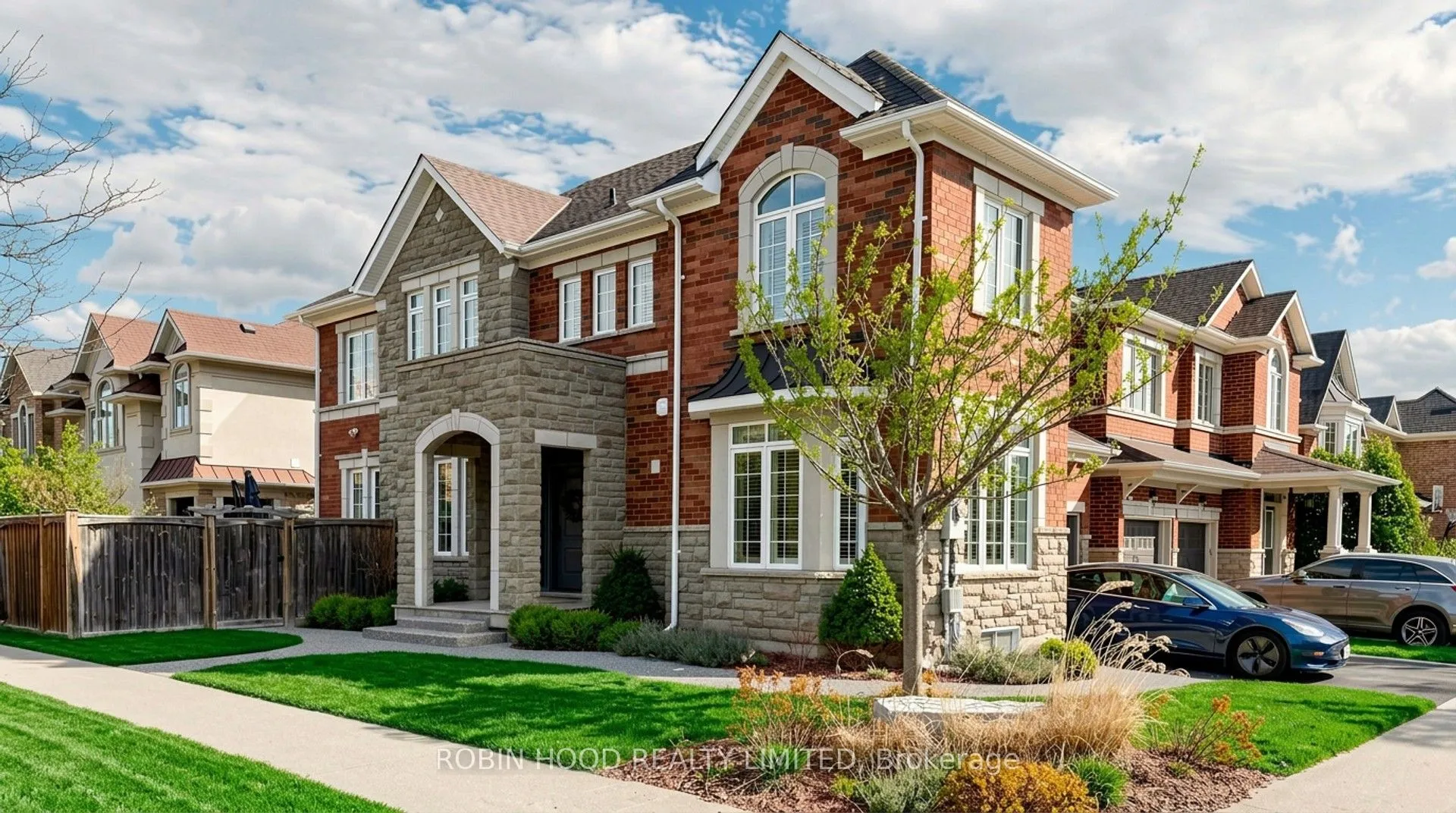 Detached Home For Sale | W13663868