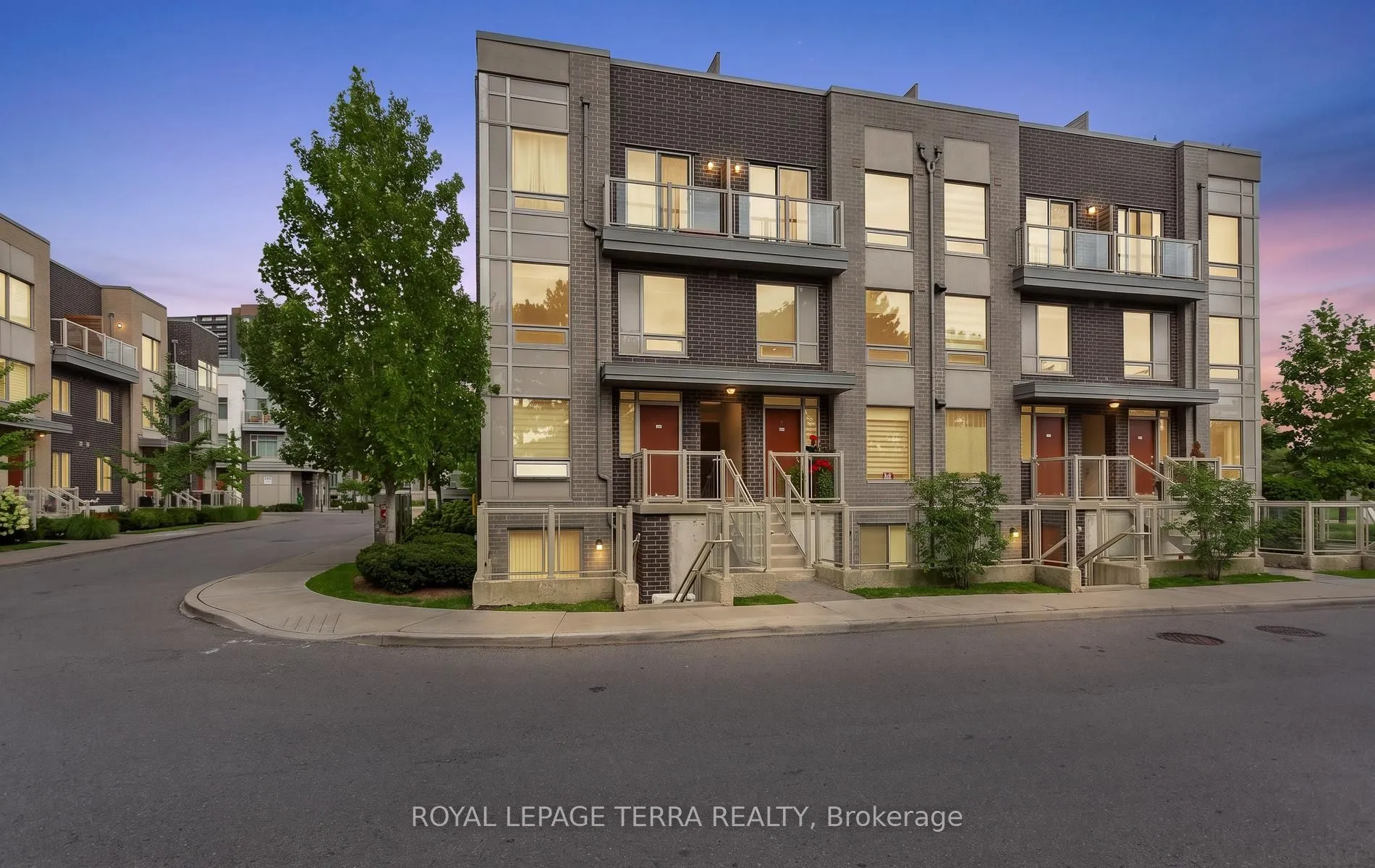 Property For Sale | W13664282
