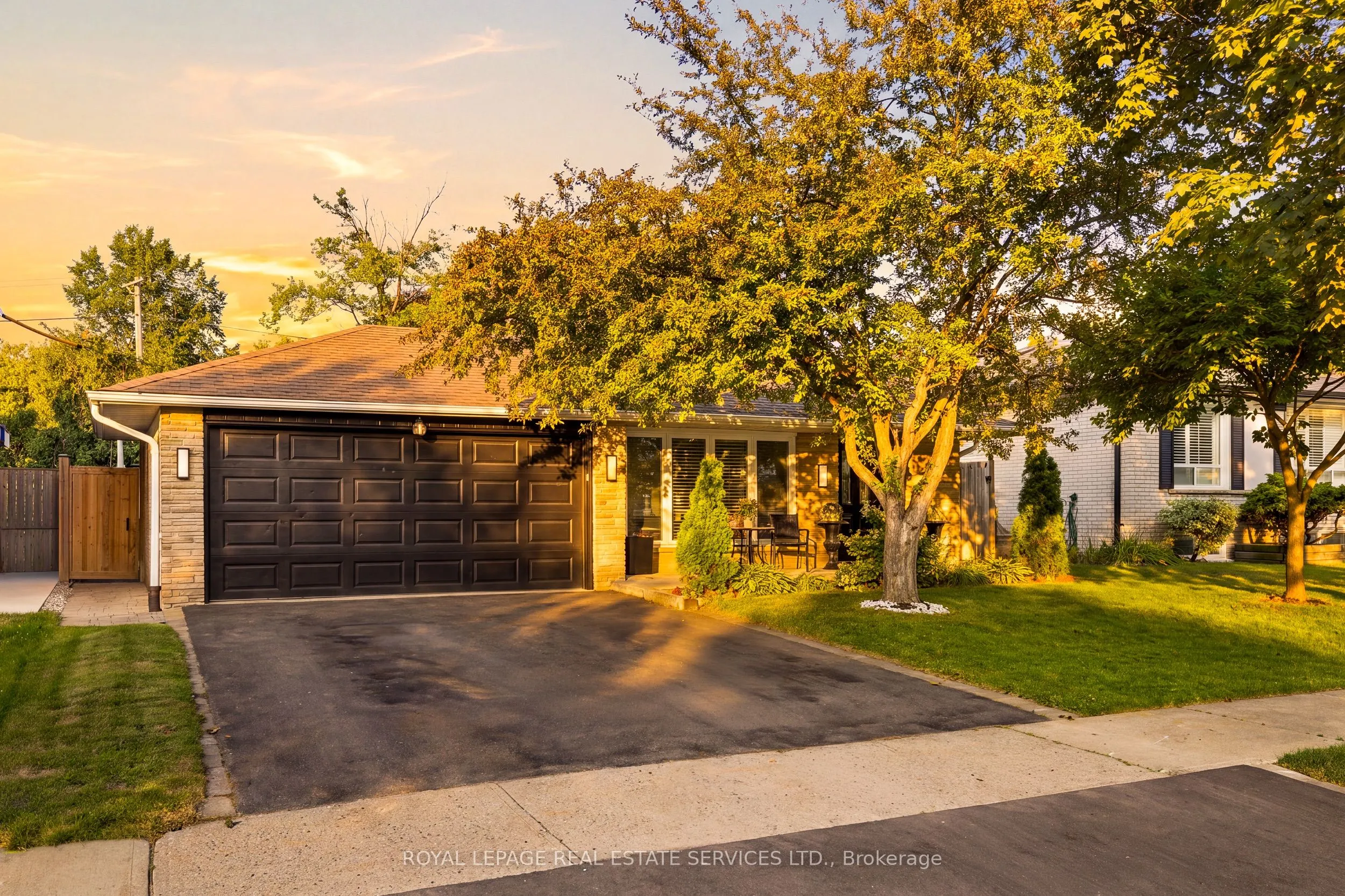 Detached Home For Sale | W13664692