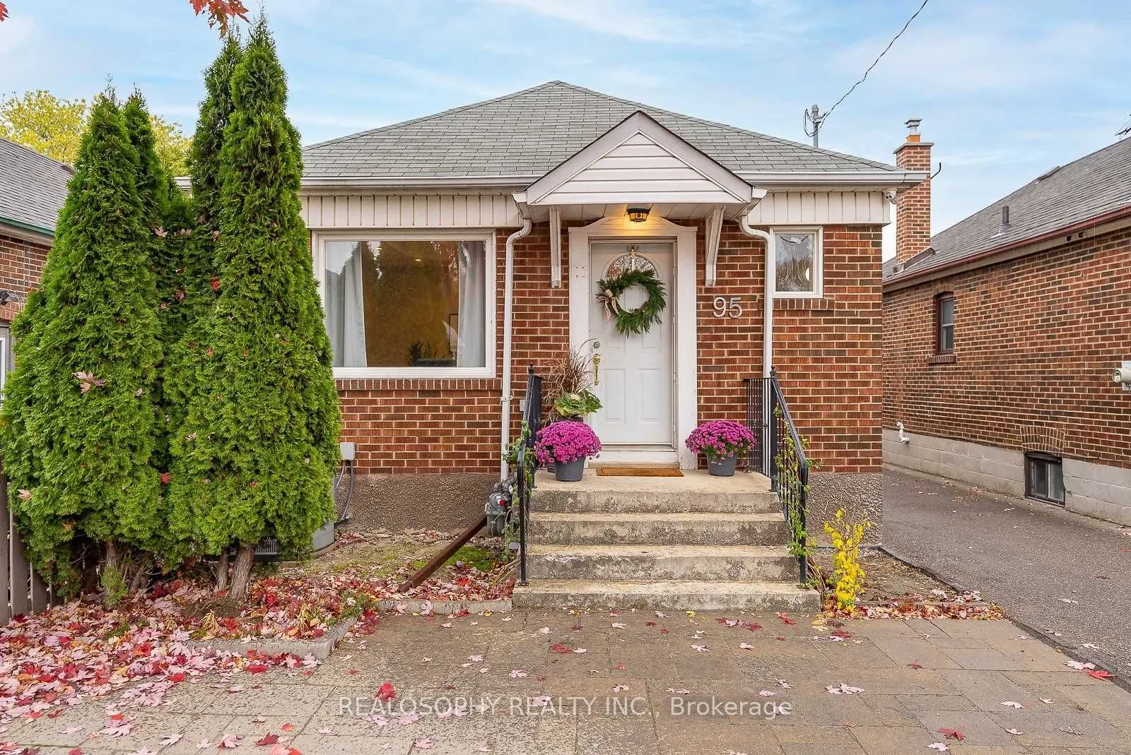 Detached Home For Lease | W13664916