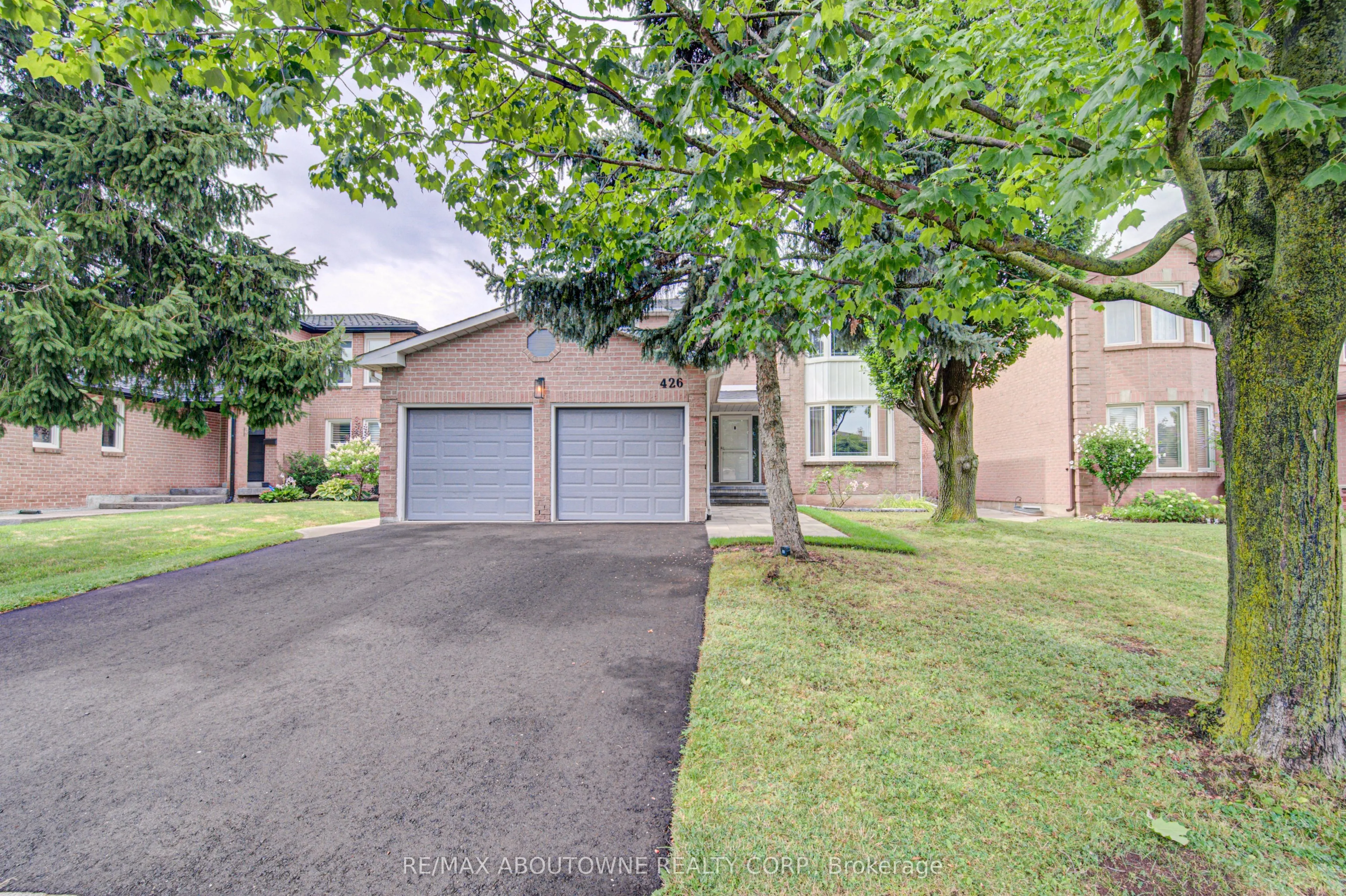 Detached Home For Lease | W13666400