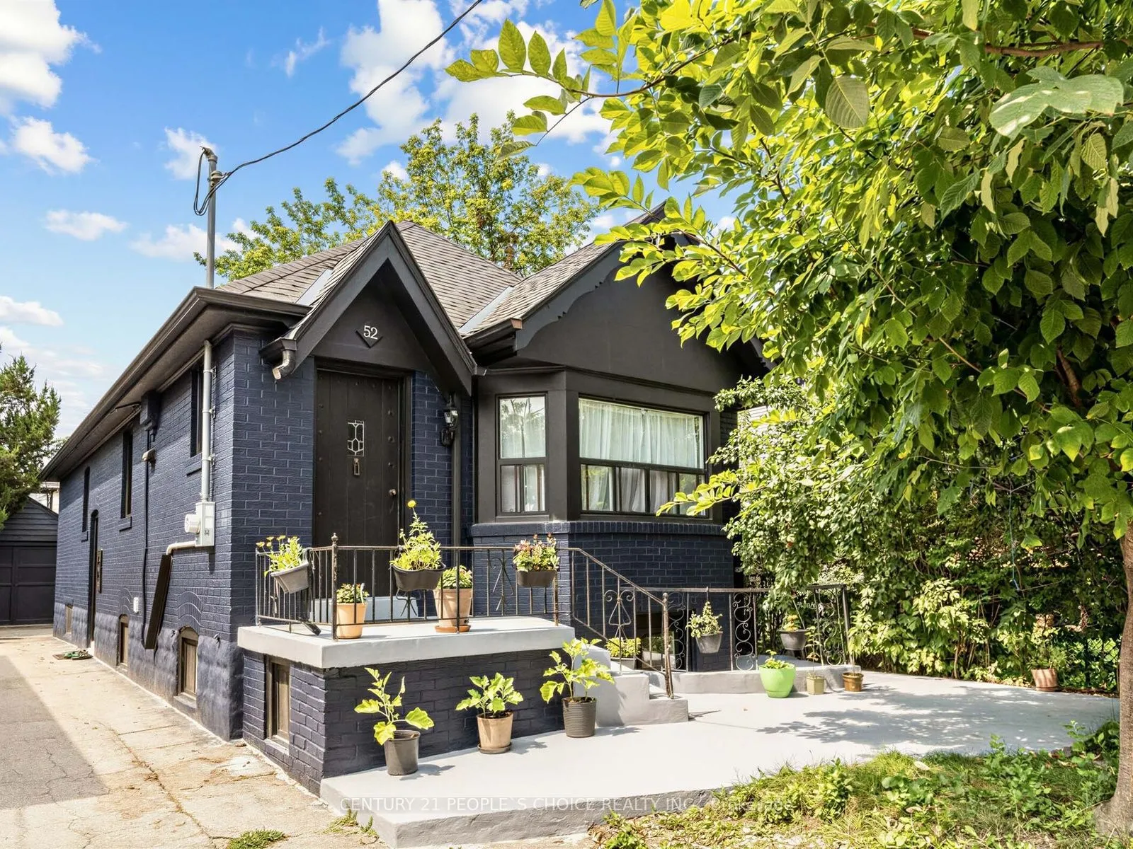 Detached Home For Sale | W13666610