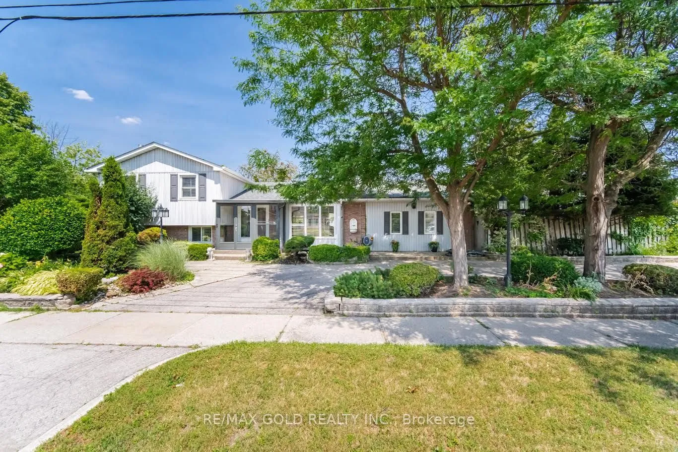 Detached Home For Sale | W13667854