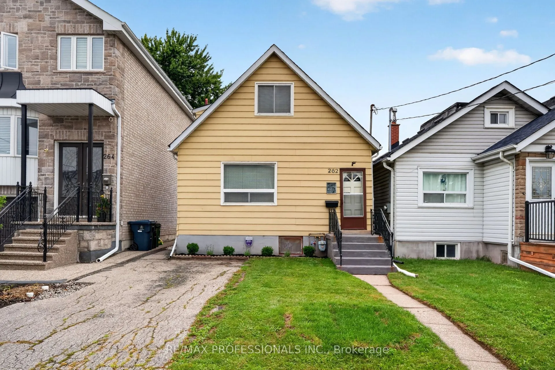 Detached Home For Sale | W13670212