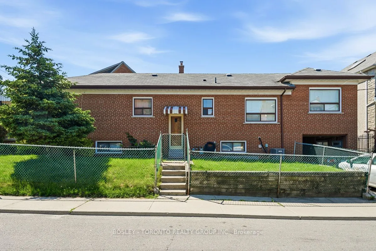Detached Home For Lease | W13670374