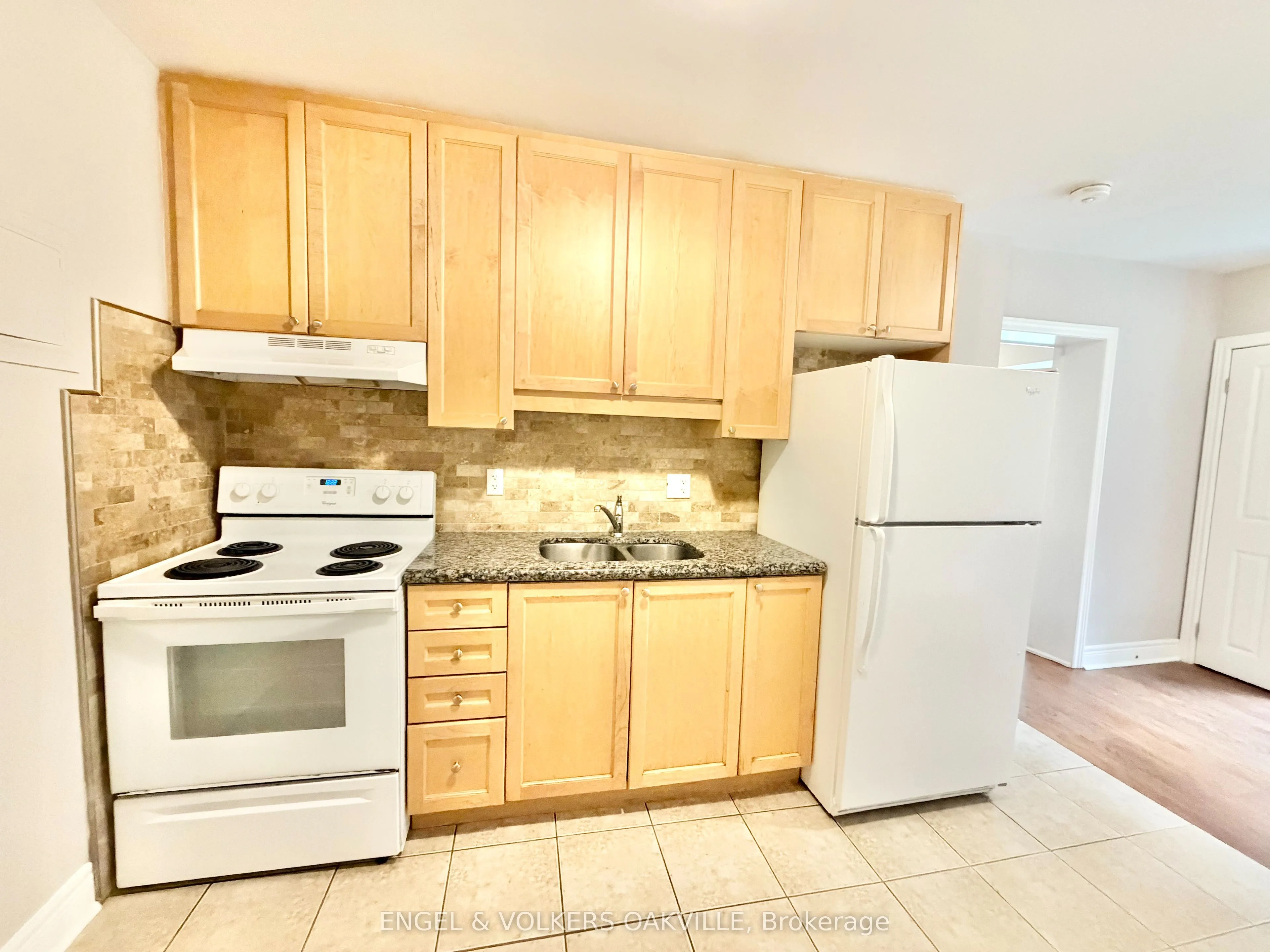 Multiplex For Lease | W13671054