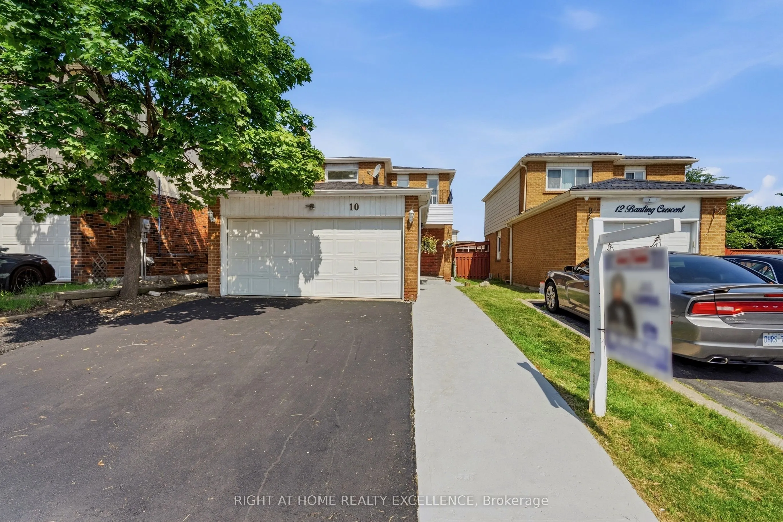 Detached Home For Lease | W13674318