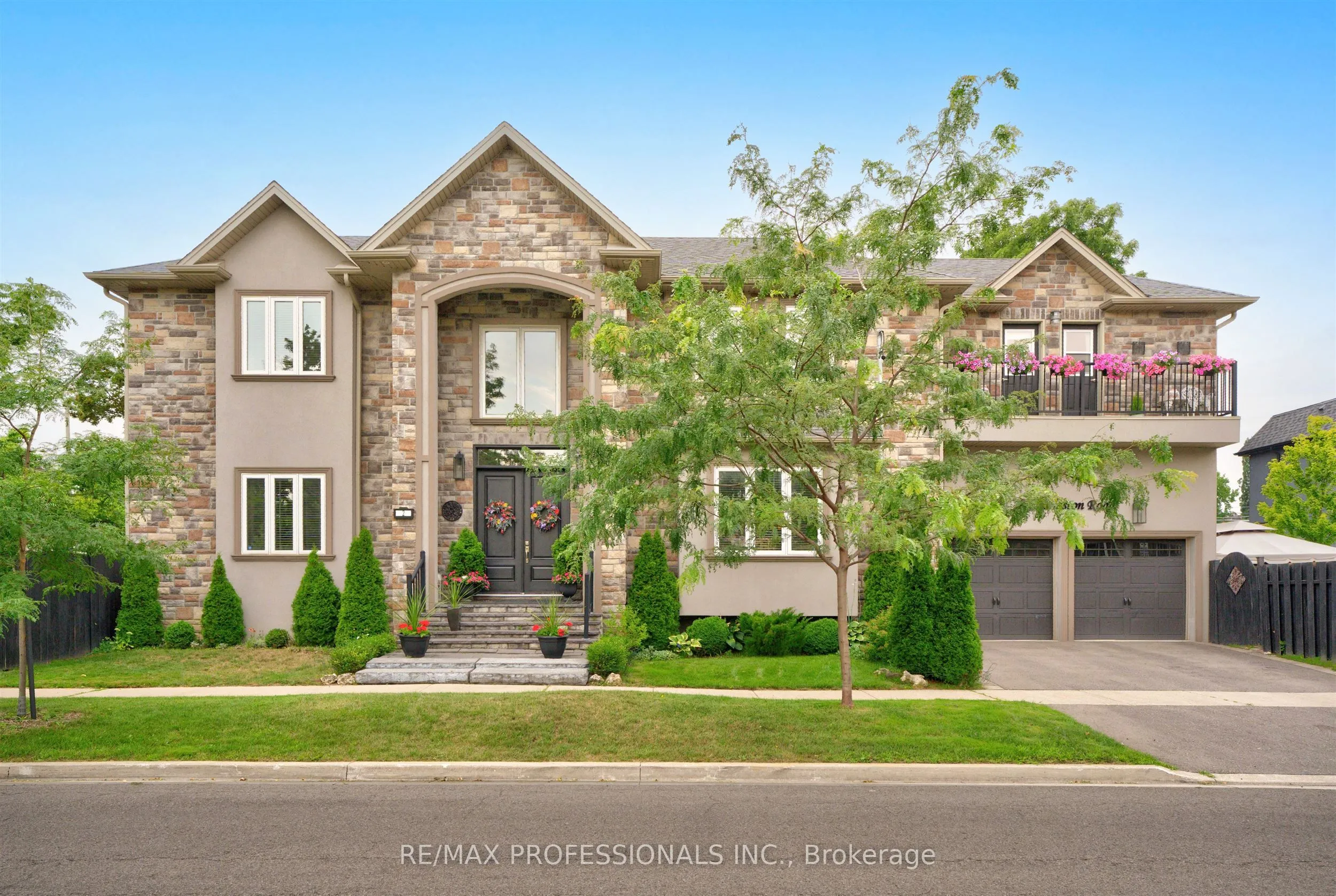 Detached Home For Sale | W13675324