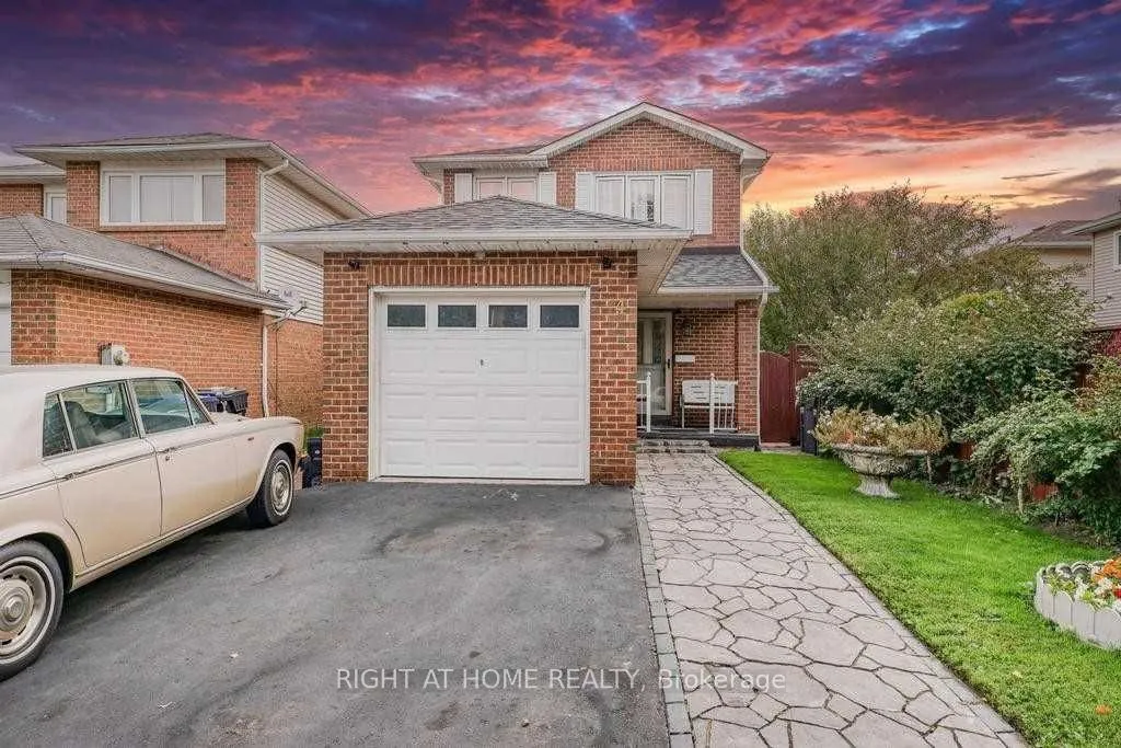 Detached Home For Lease | W13675952