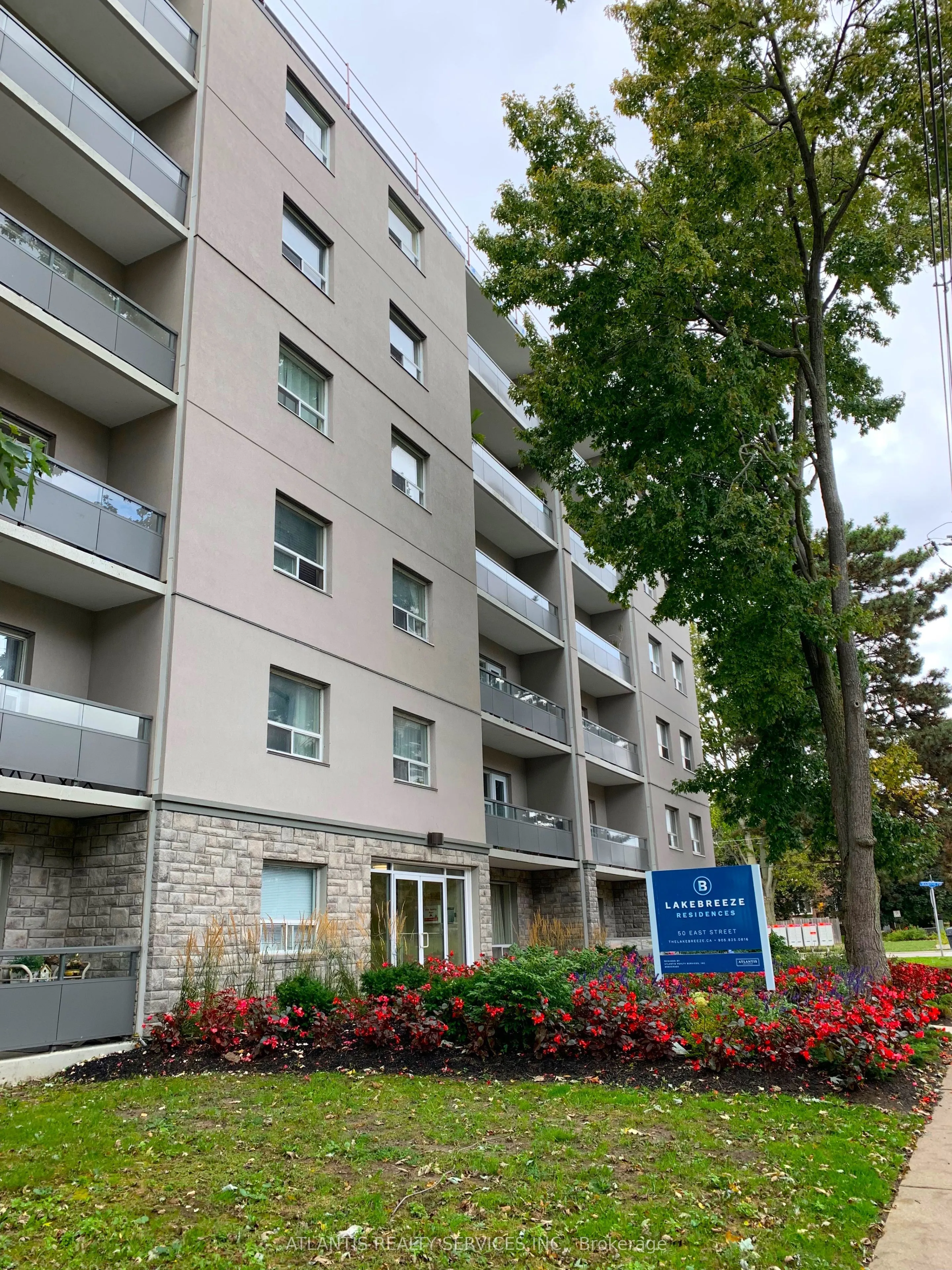 Multiplex For Lease | W13676400