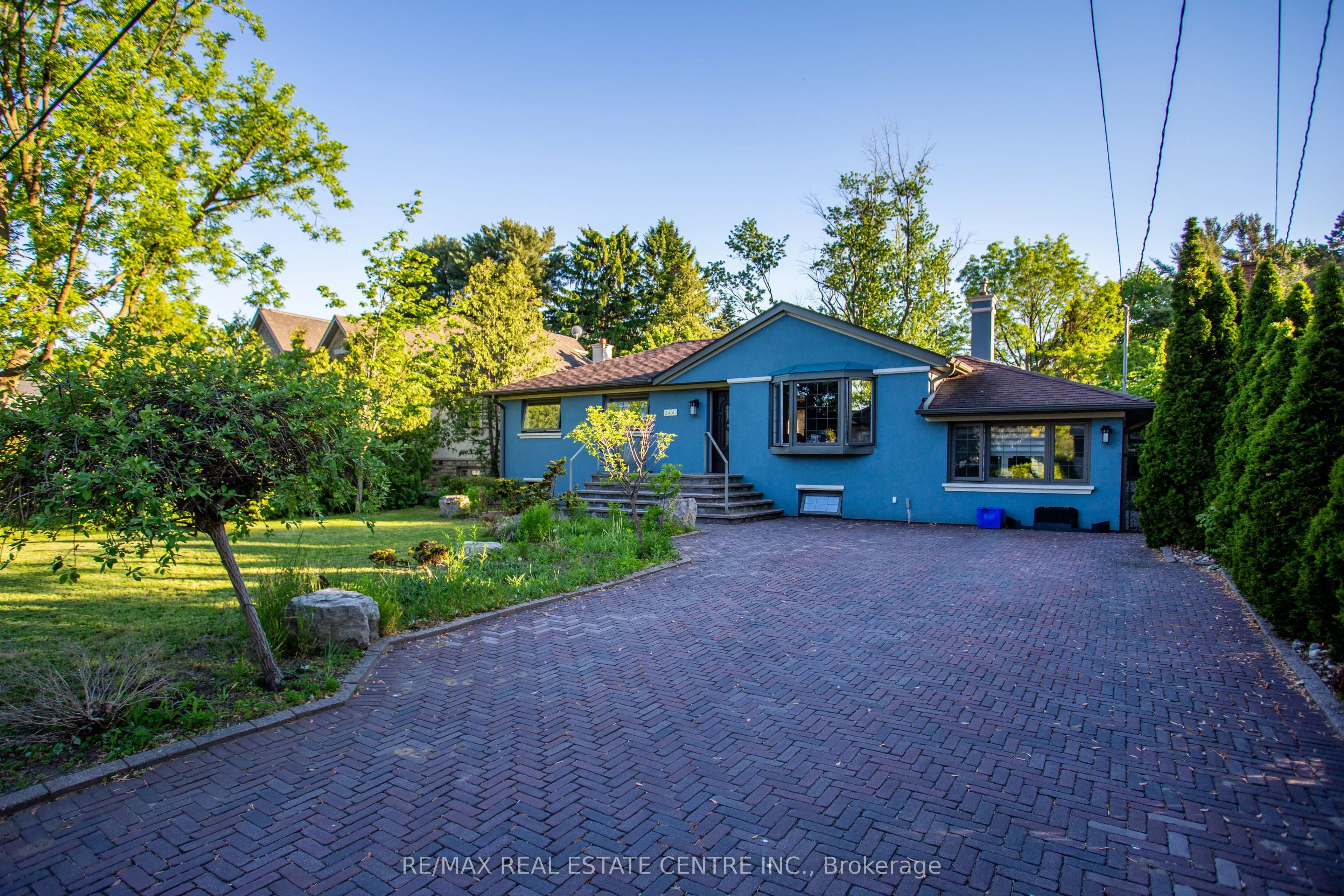 Detached Home For Sale | W13678014
