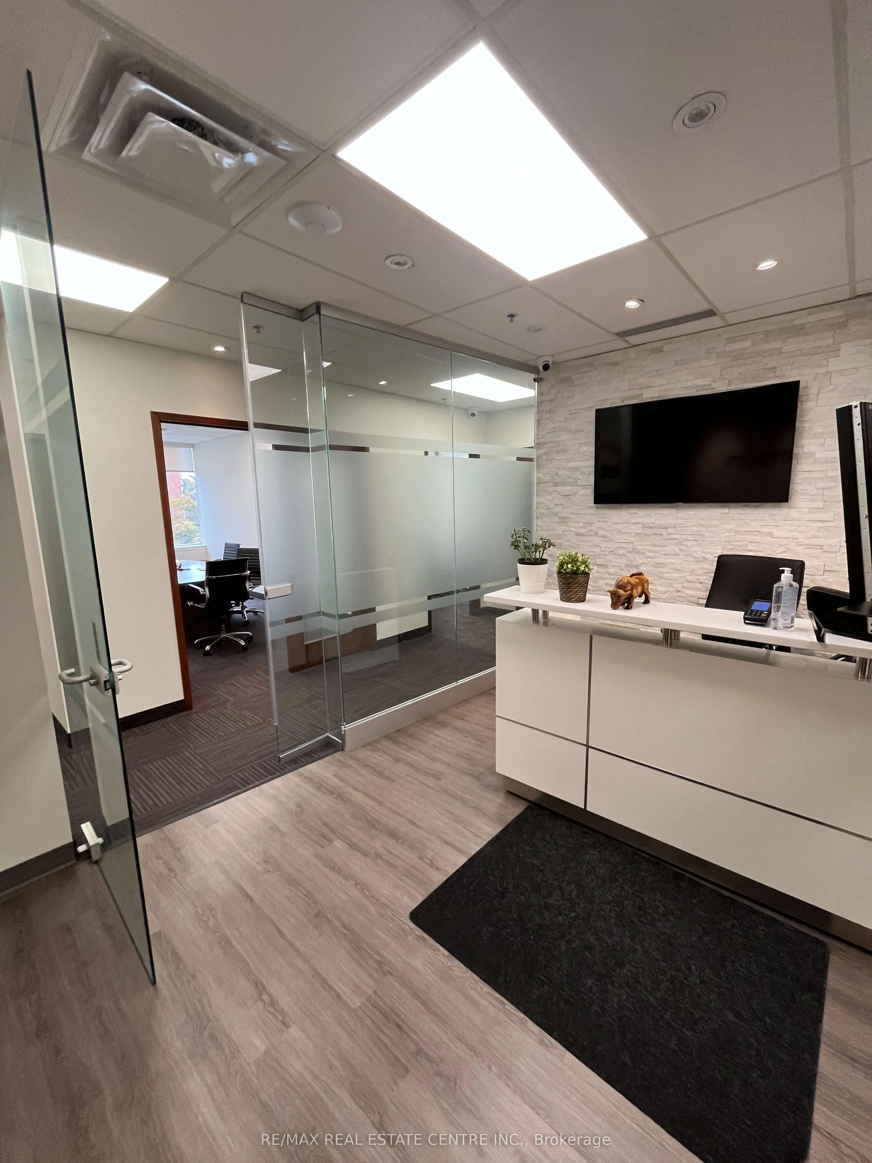 Office For Lease | W13678756