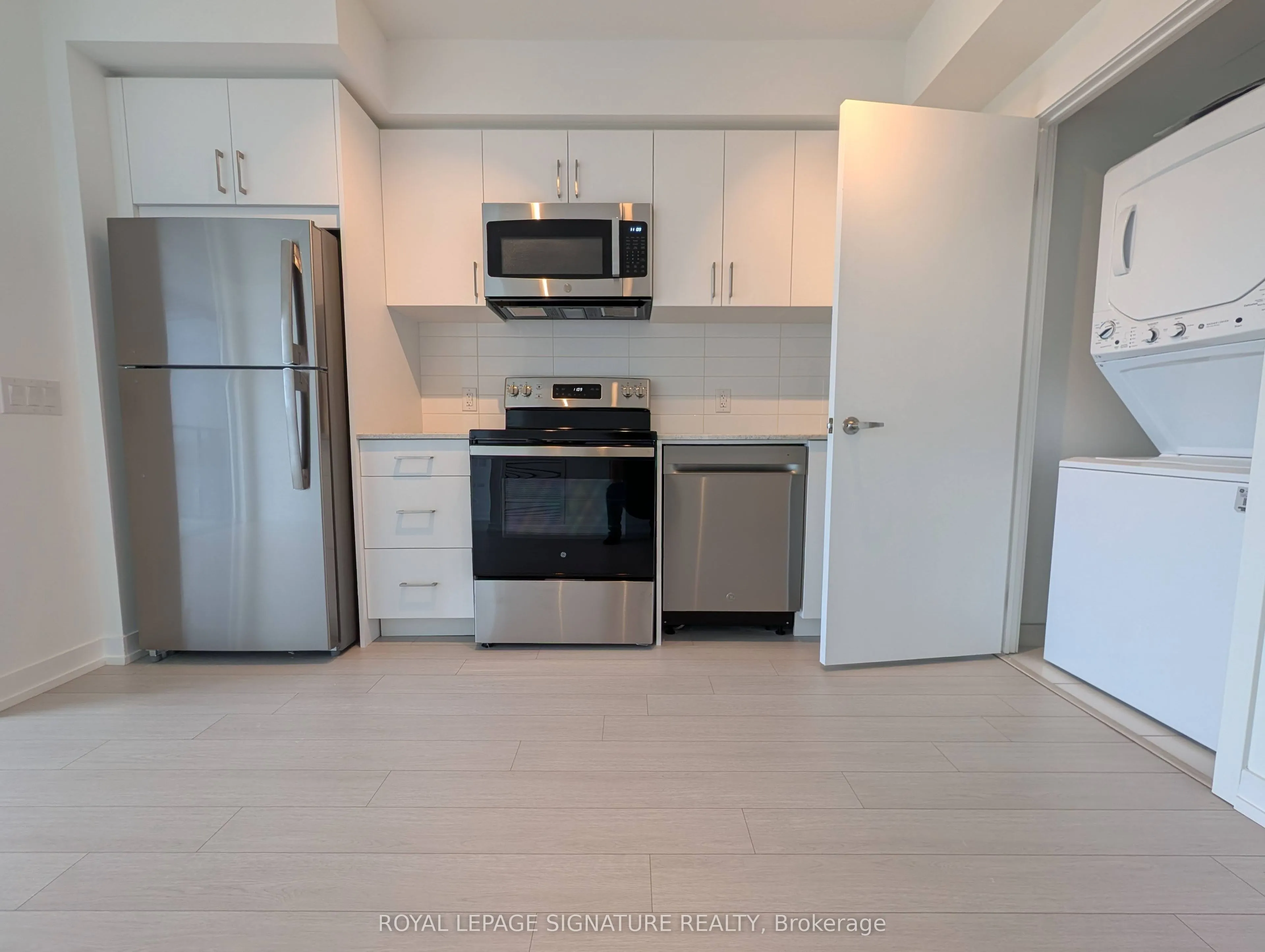 Property For Lease | W13679354