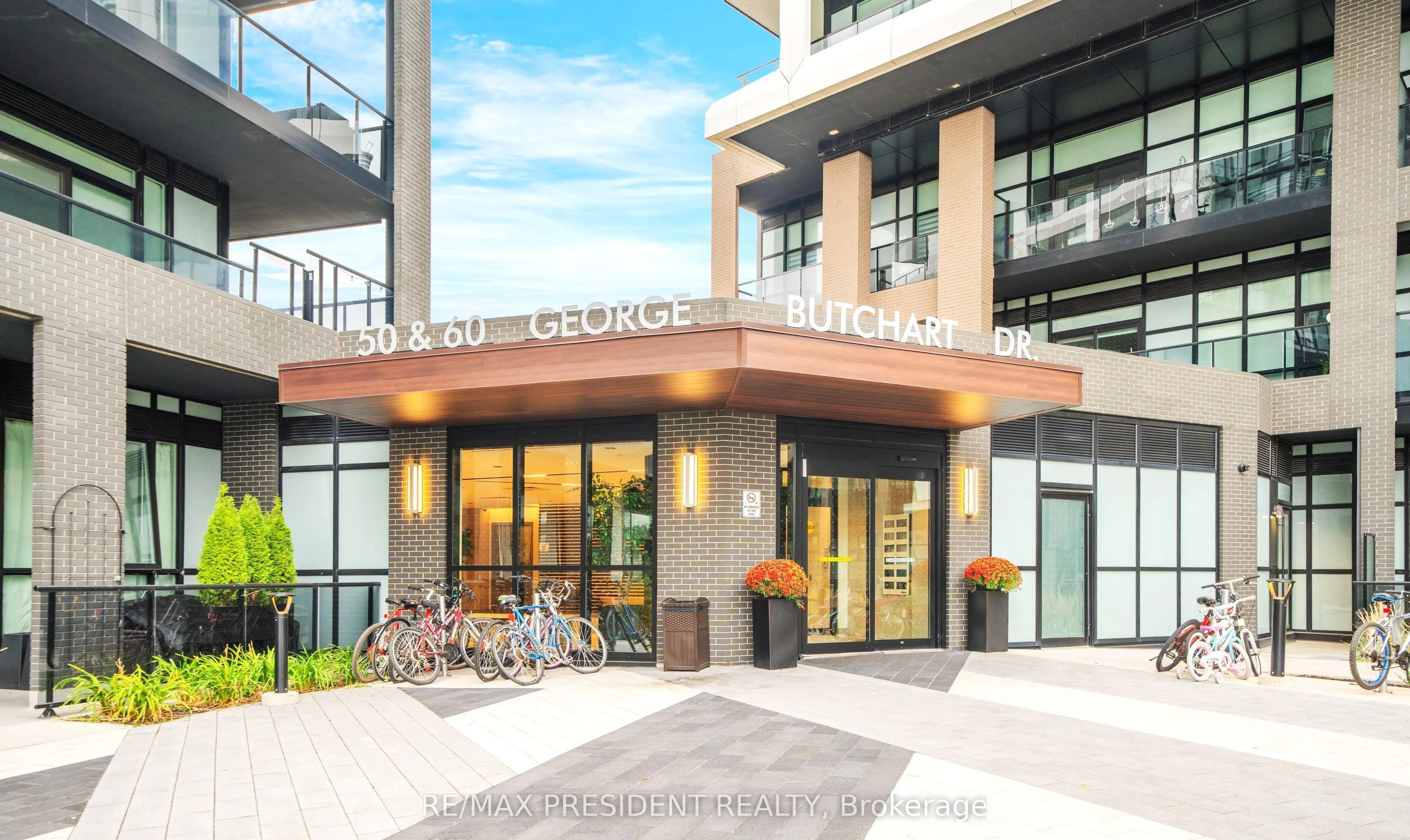 Property For Lease | W13679656