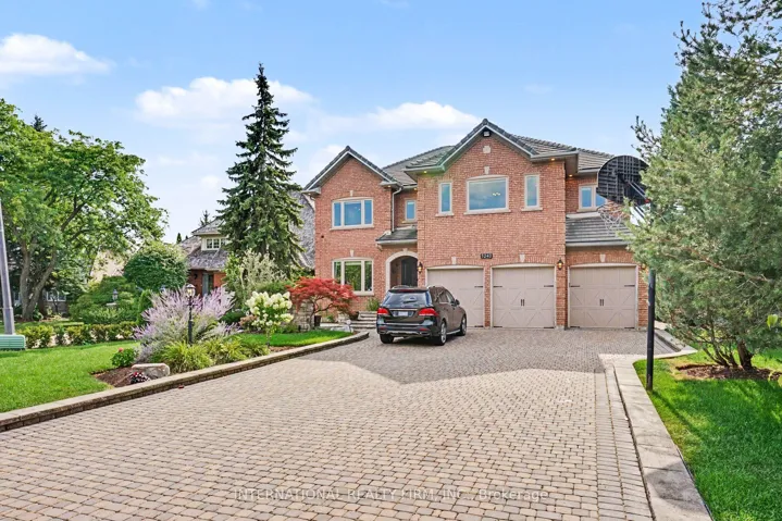 5240 Elmridge Drive, Mississauga, ON L5M 5A4