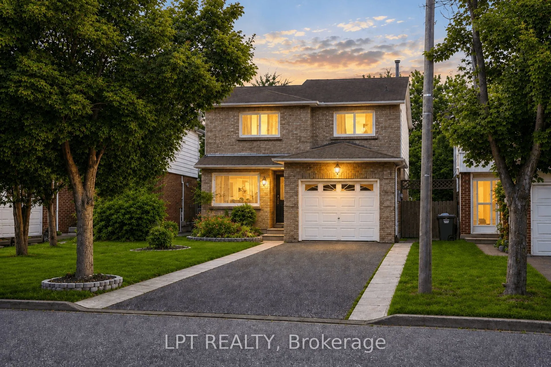Detached Home For Sale | W13680508
