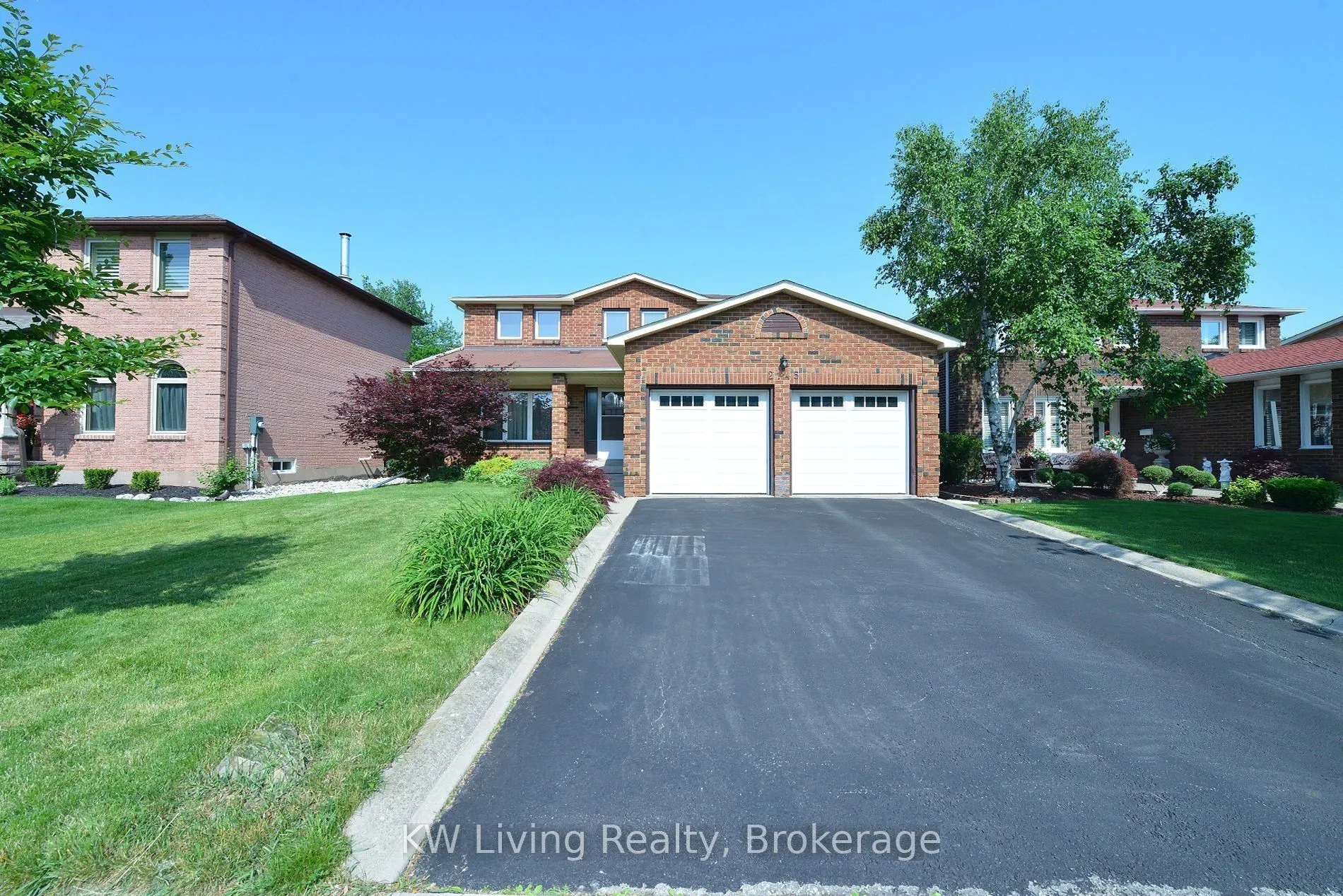 Detached Home For Lease | W13680778