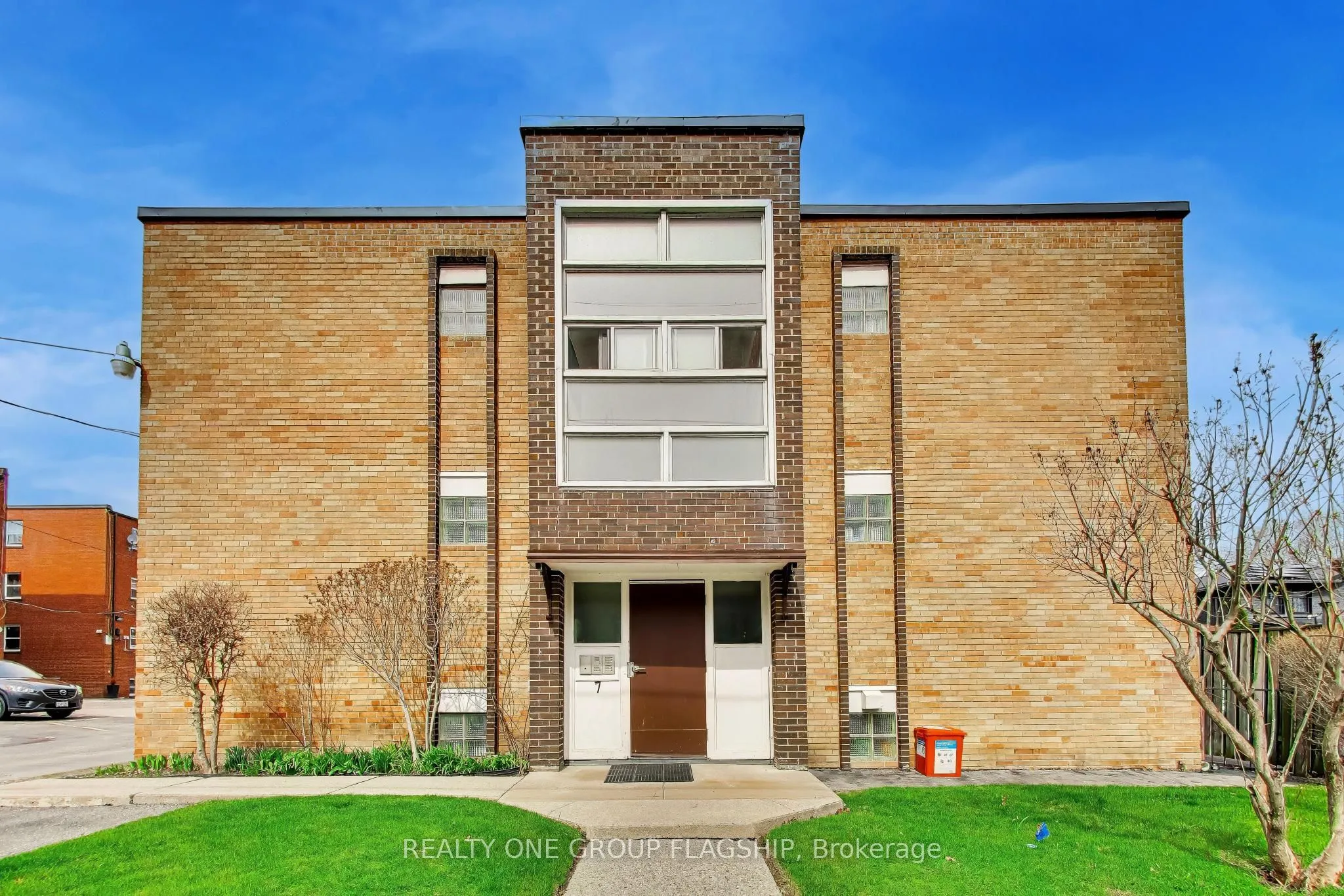 Multiplex For Lease | W13681128