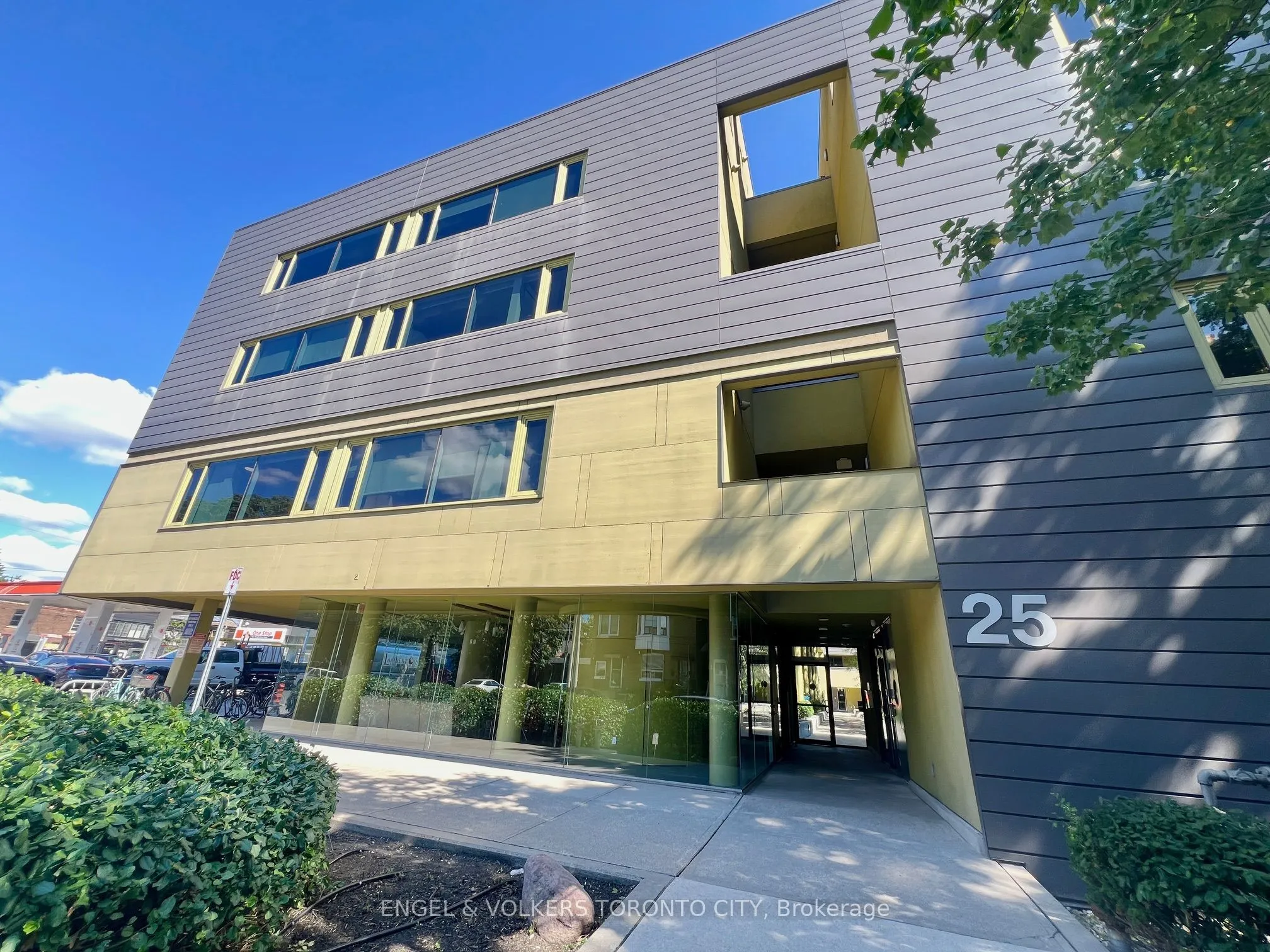 Property For Lease | W13681638