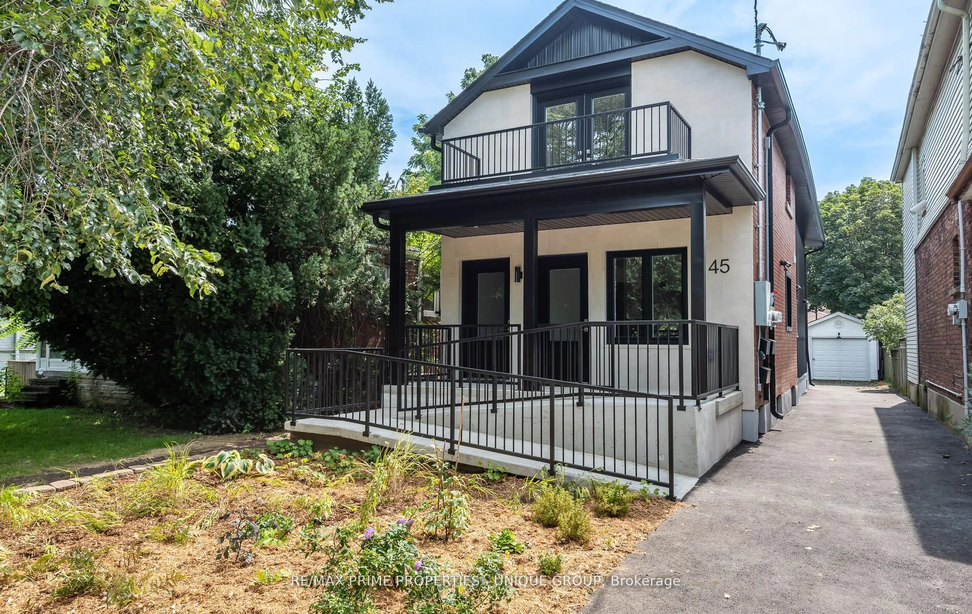 Triplex For Lease | W13682290