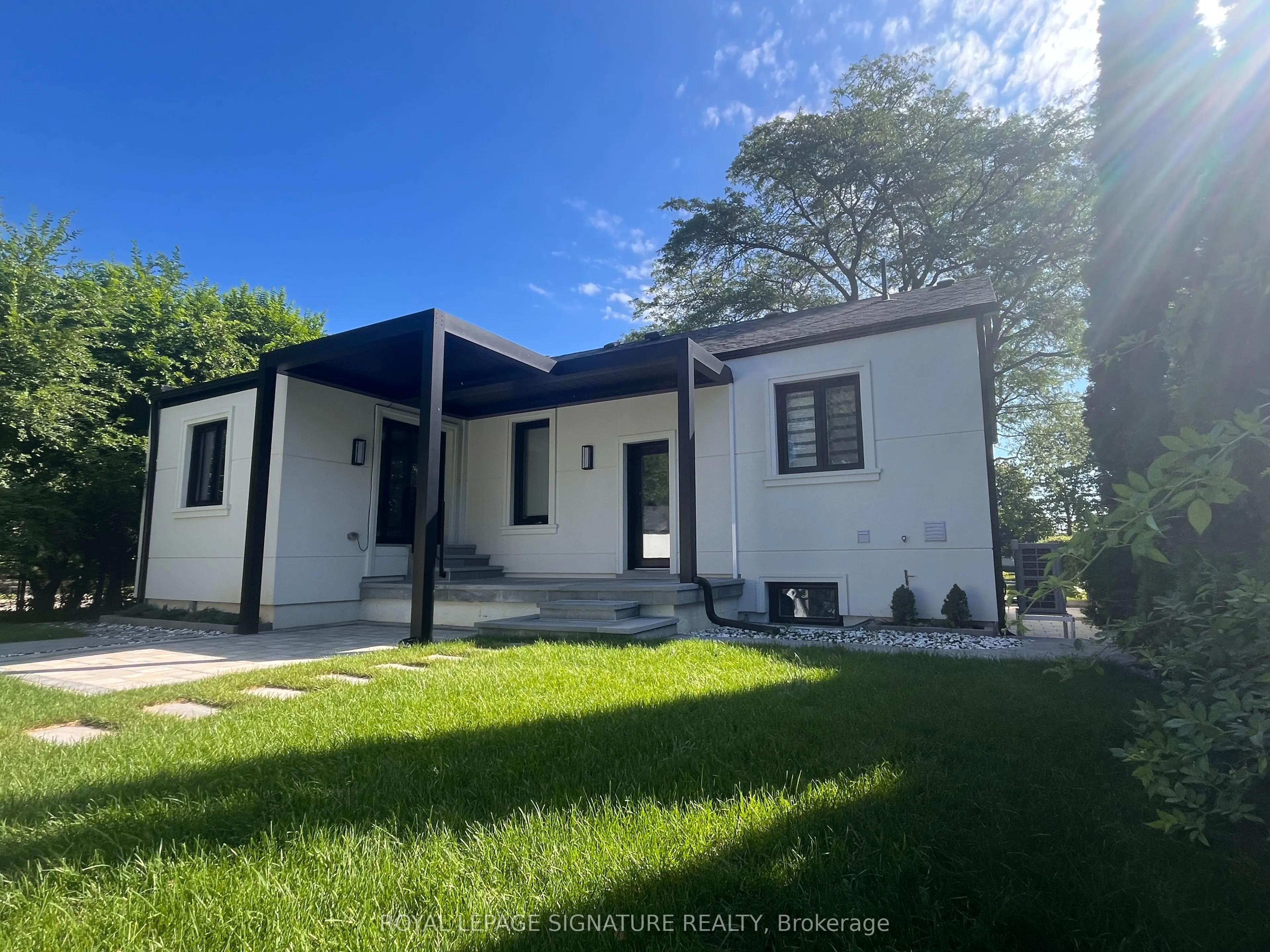 Detached Home For Lease | W13682694