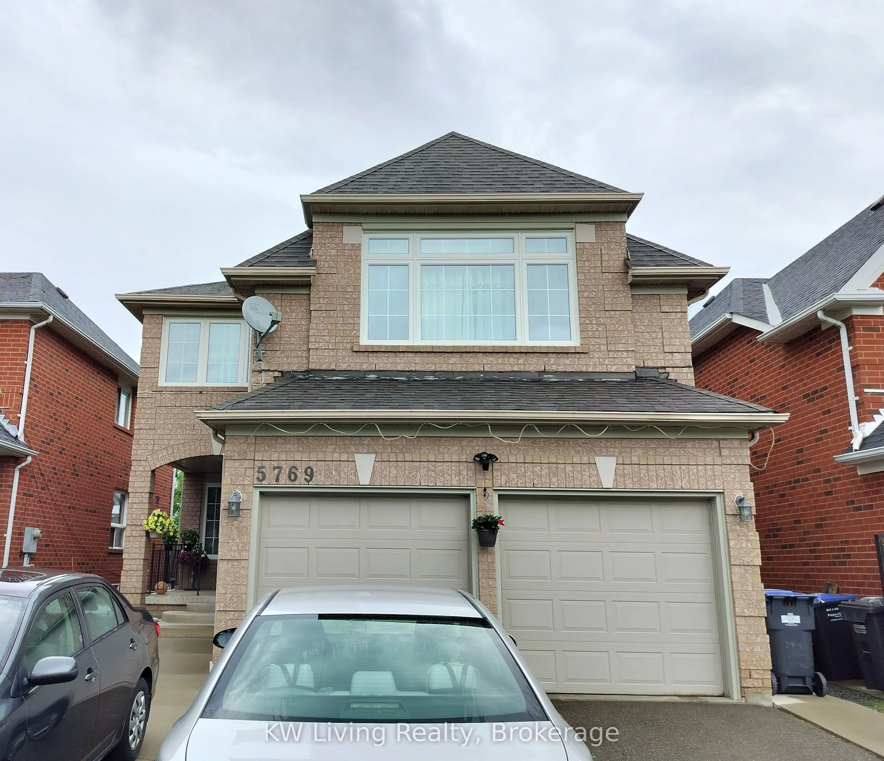 Detached Home For Sale | W13683748
