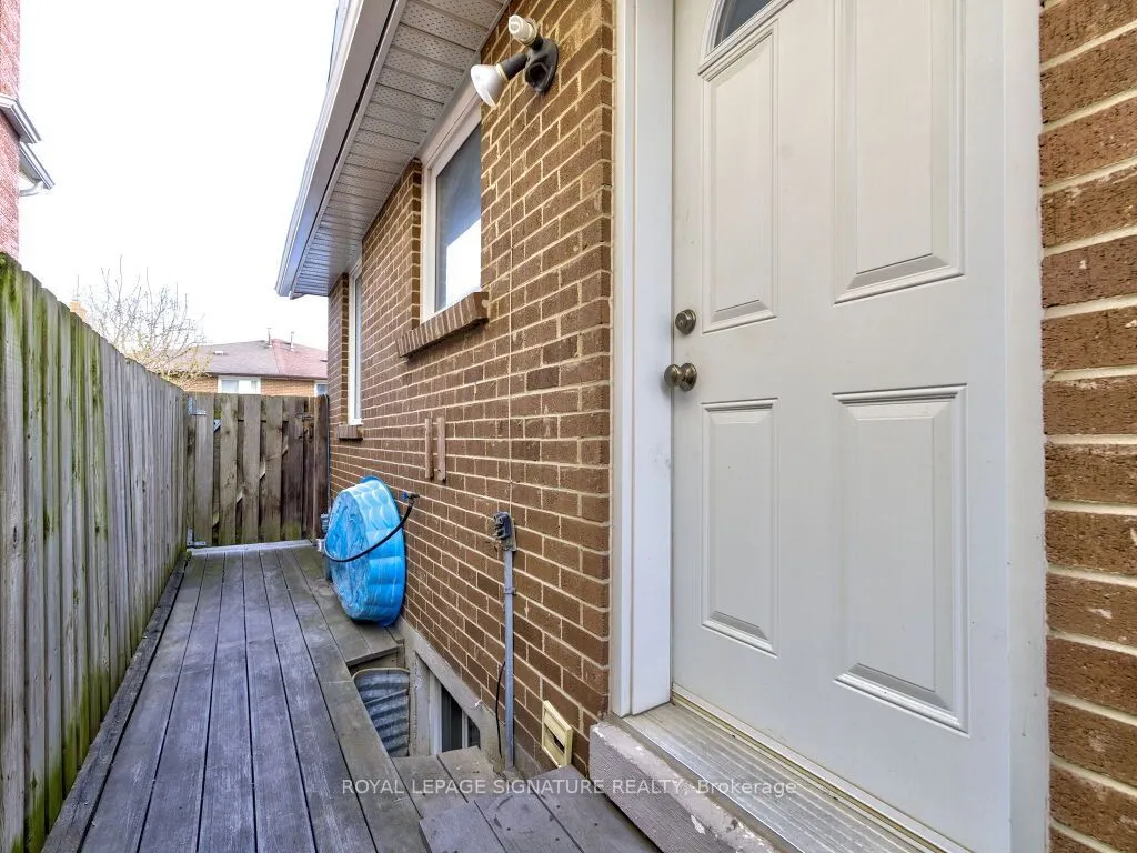 Detached Home For Lease | W13684316