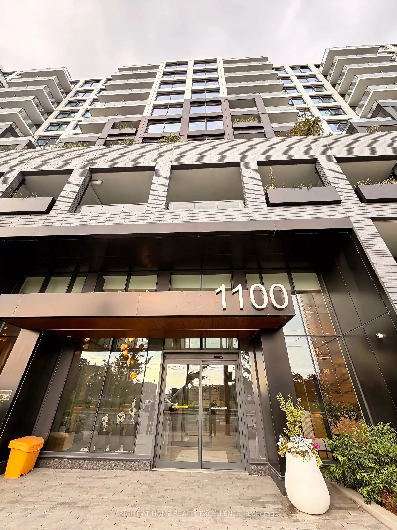Property For Lease | W13684766