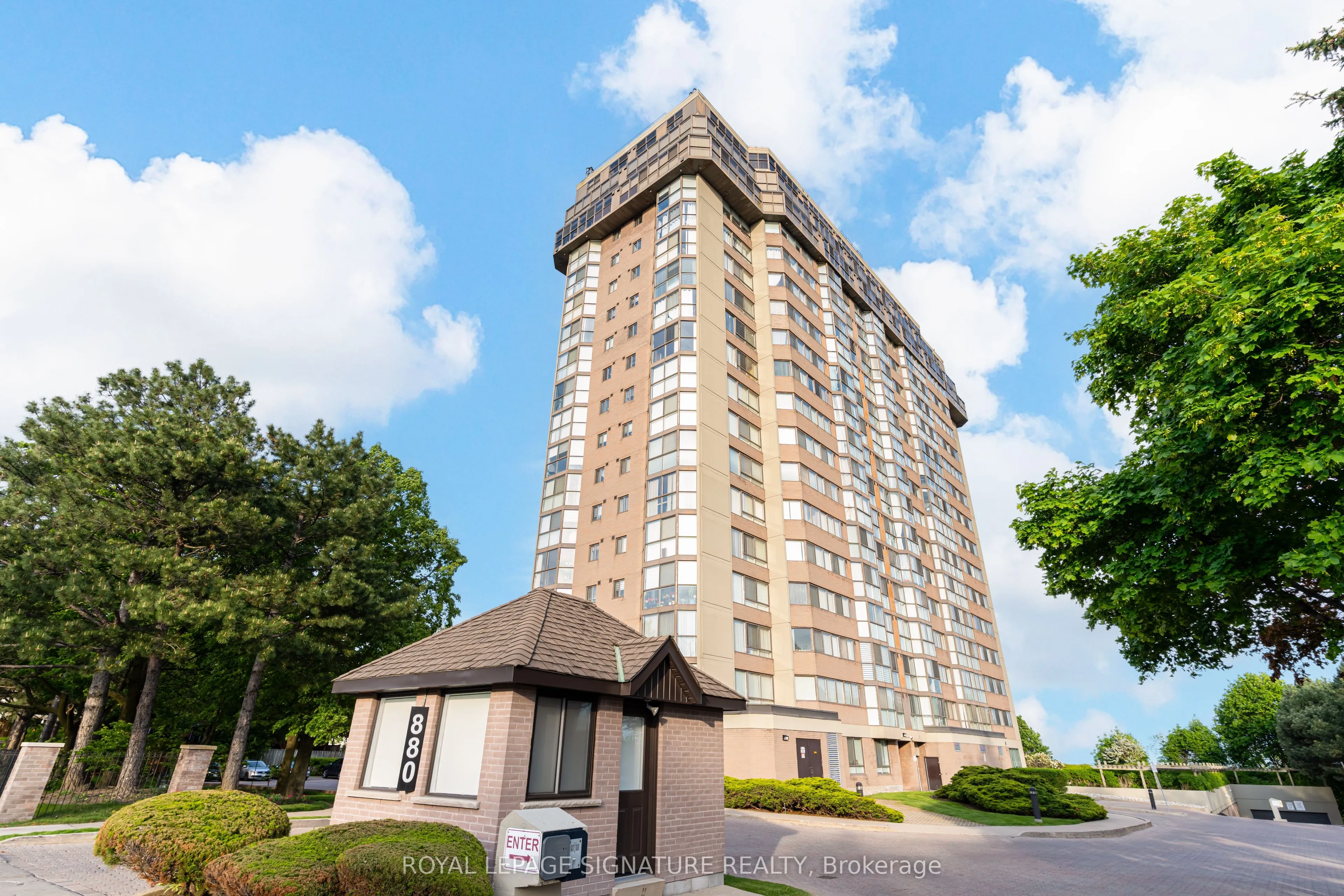 Property For Sale | W13685294