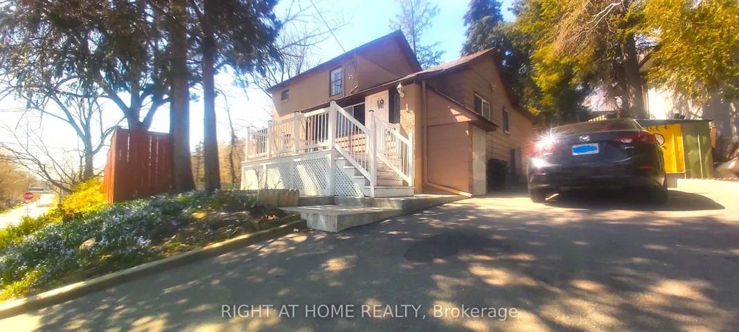 1 Edgebrook Drive, Toronto W10, ON M9V 1E1