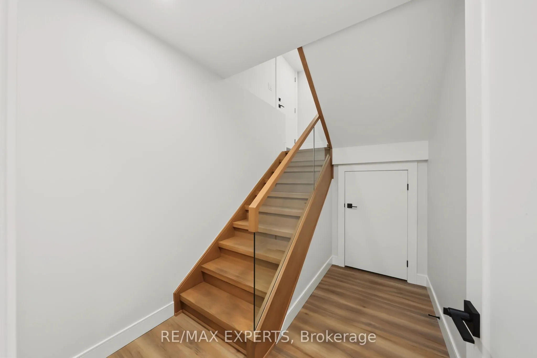Detached Home For Lease | W13686150